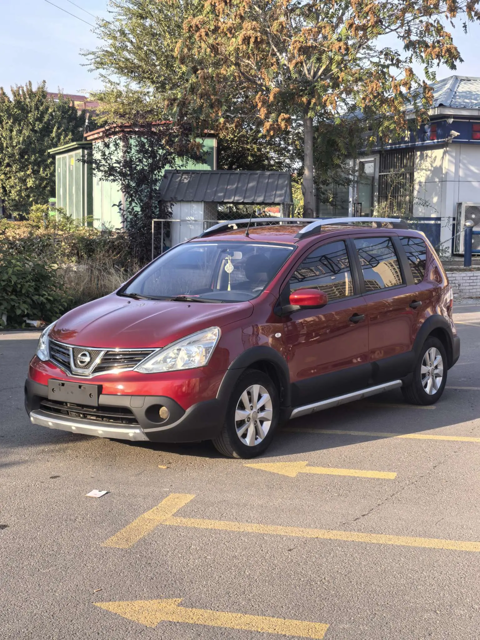 Nissan Li Wei  из Китая