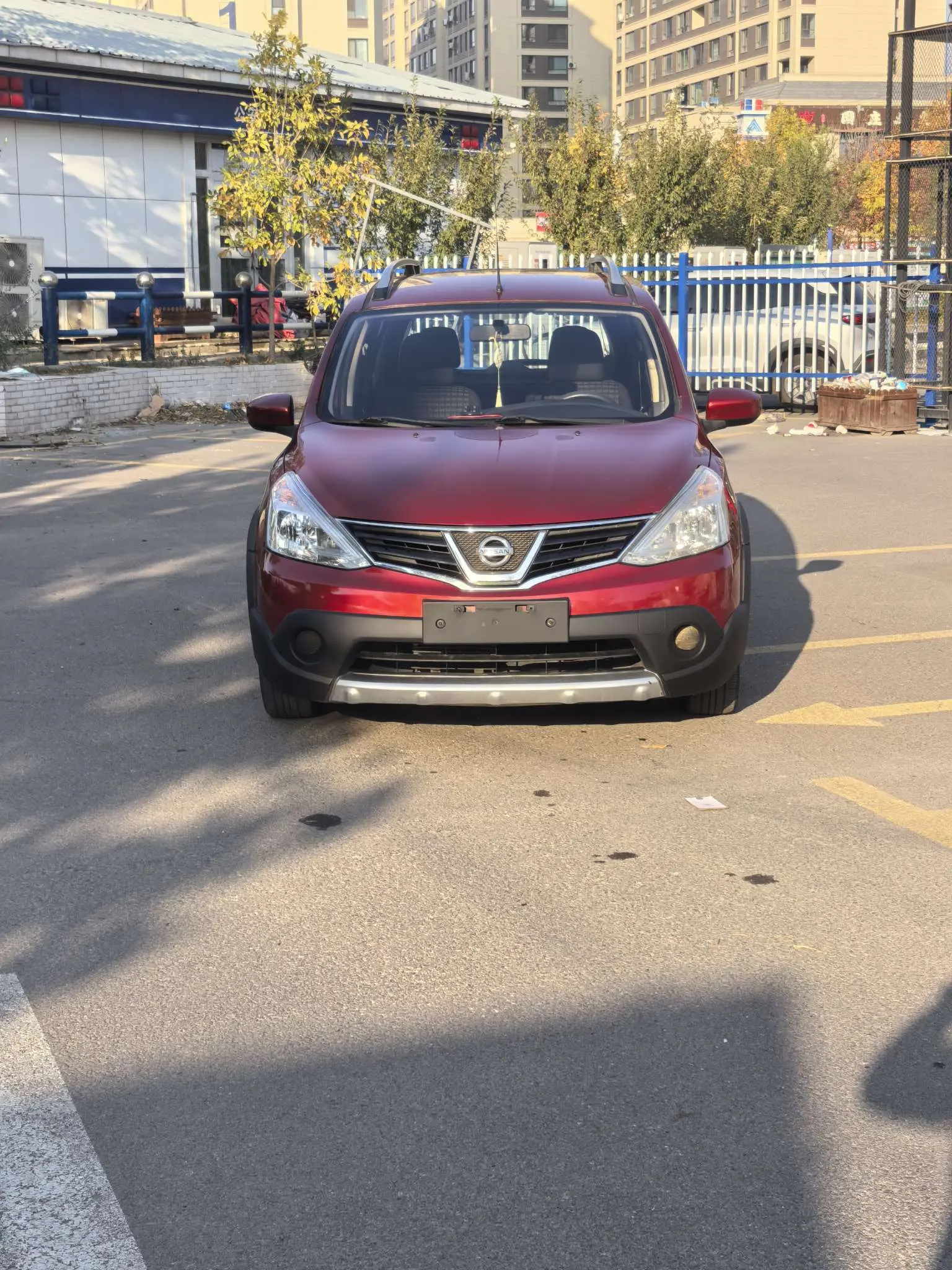 Nissan Li Wei  из Китая