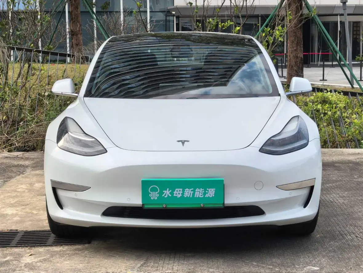 Tesla Model 3  из Китая