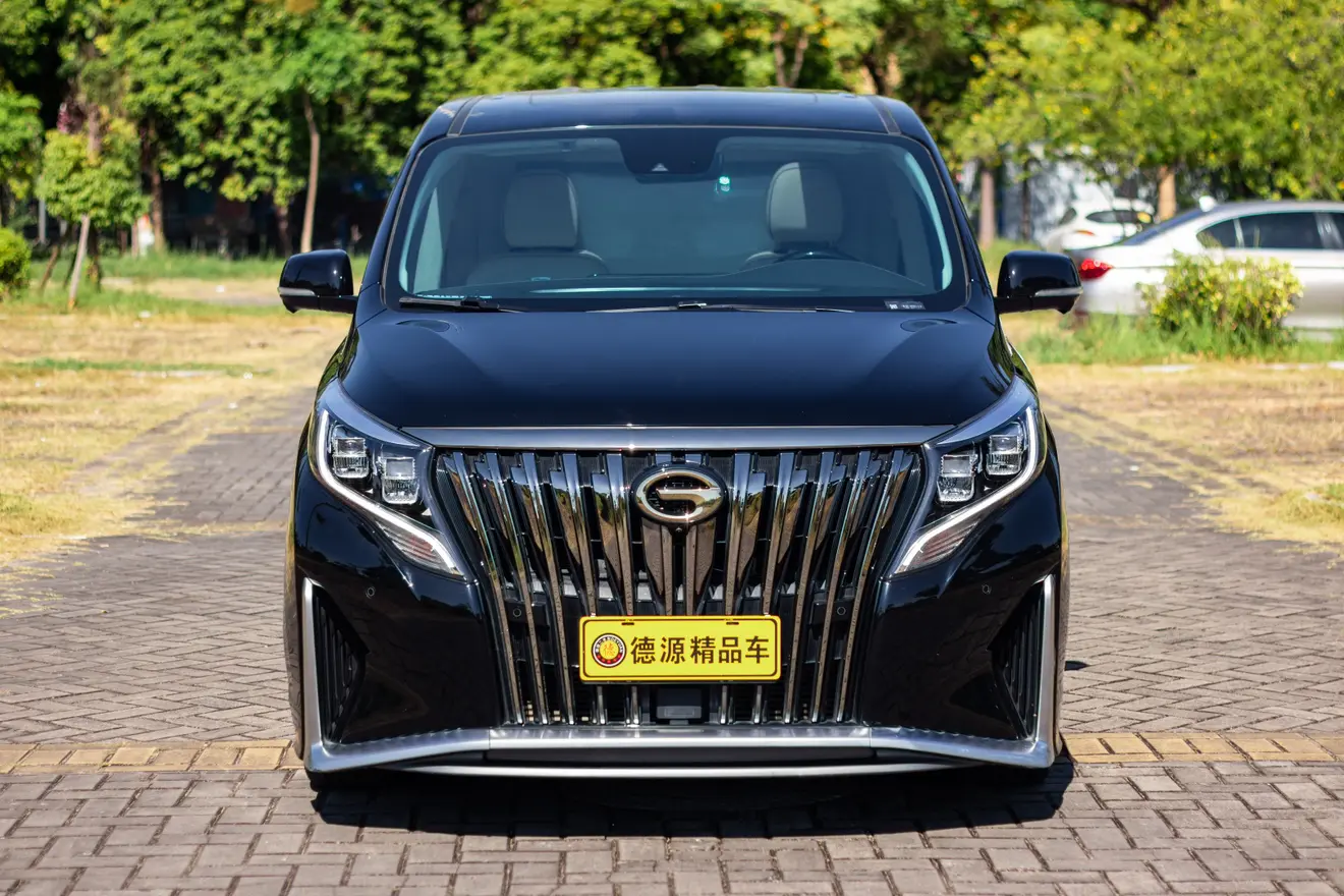 GAC Trumpchi M8  из Китая