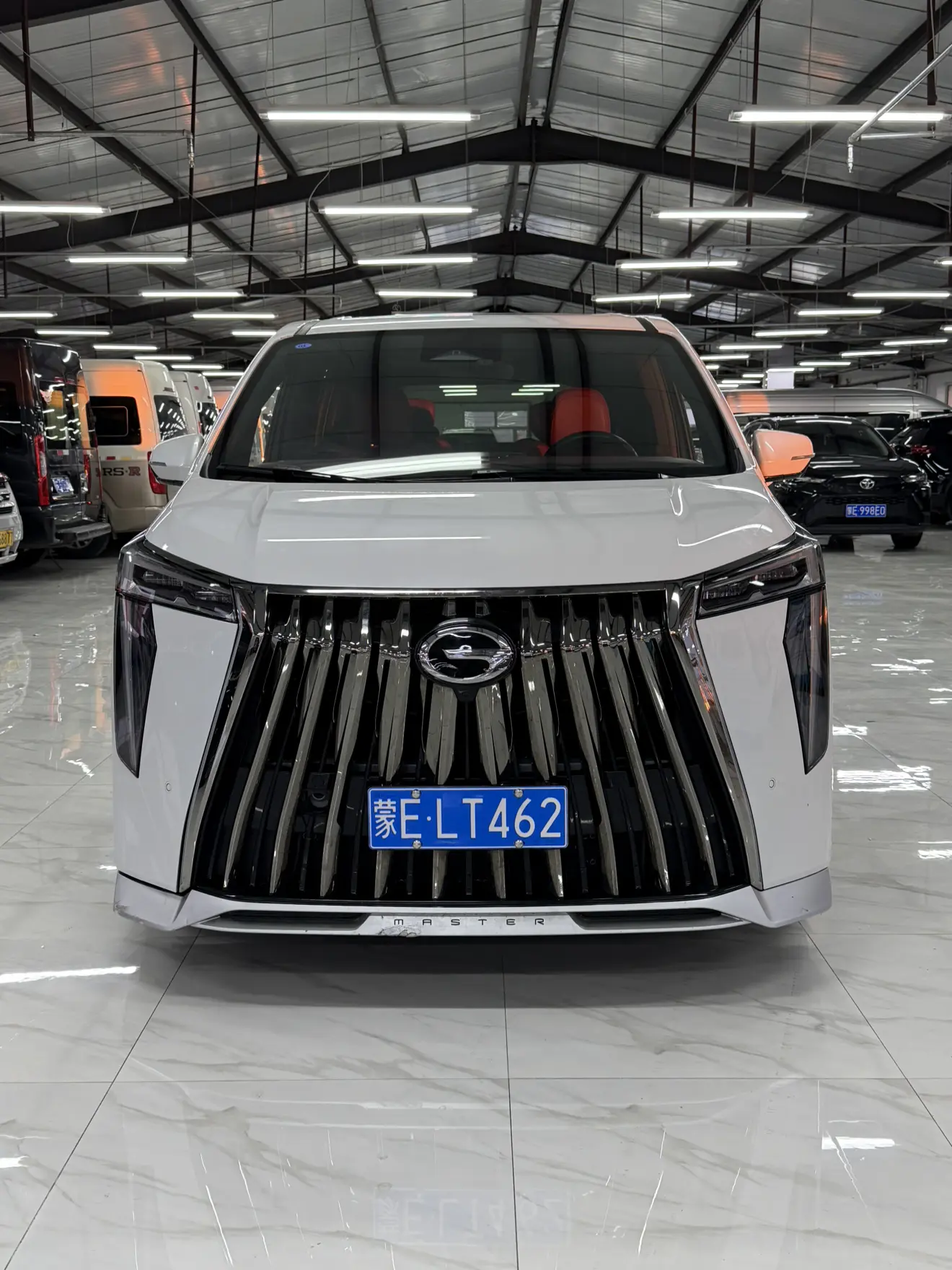 GAC Trumpchi M8  из Китая