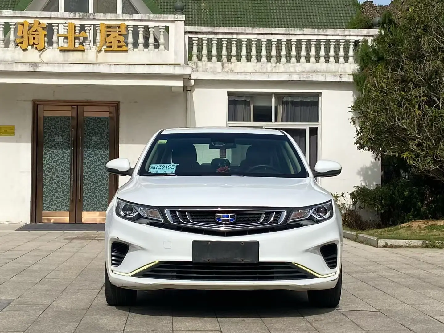 Geely Emgrand GL  из Китая