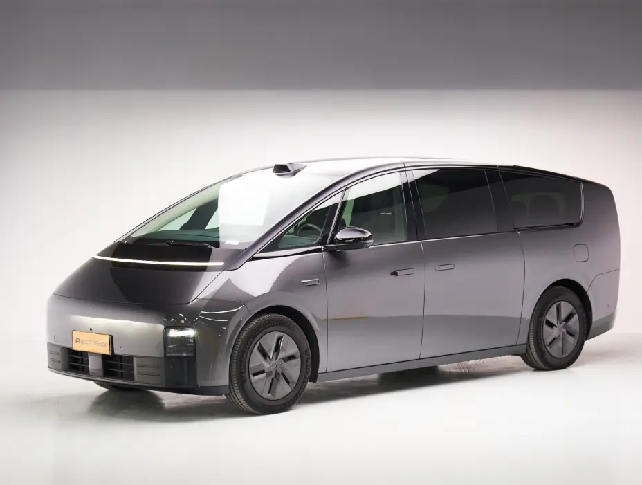 Li MEGA (Ideal MEGA)  из Китая