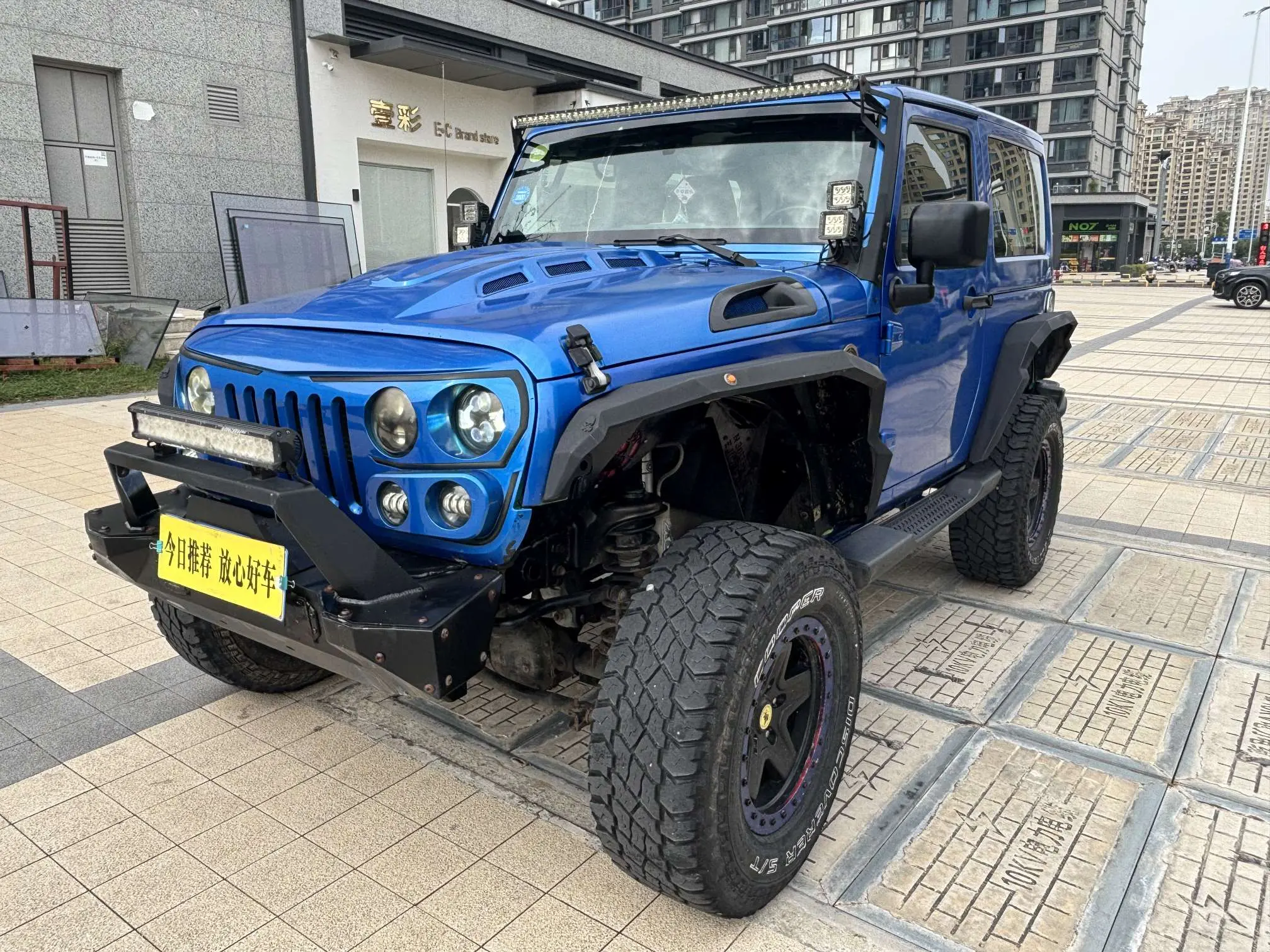 Jeep Wrangler  из Китая