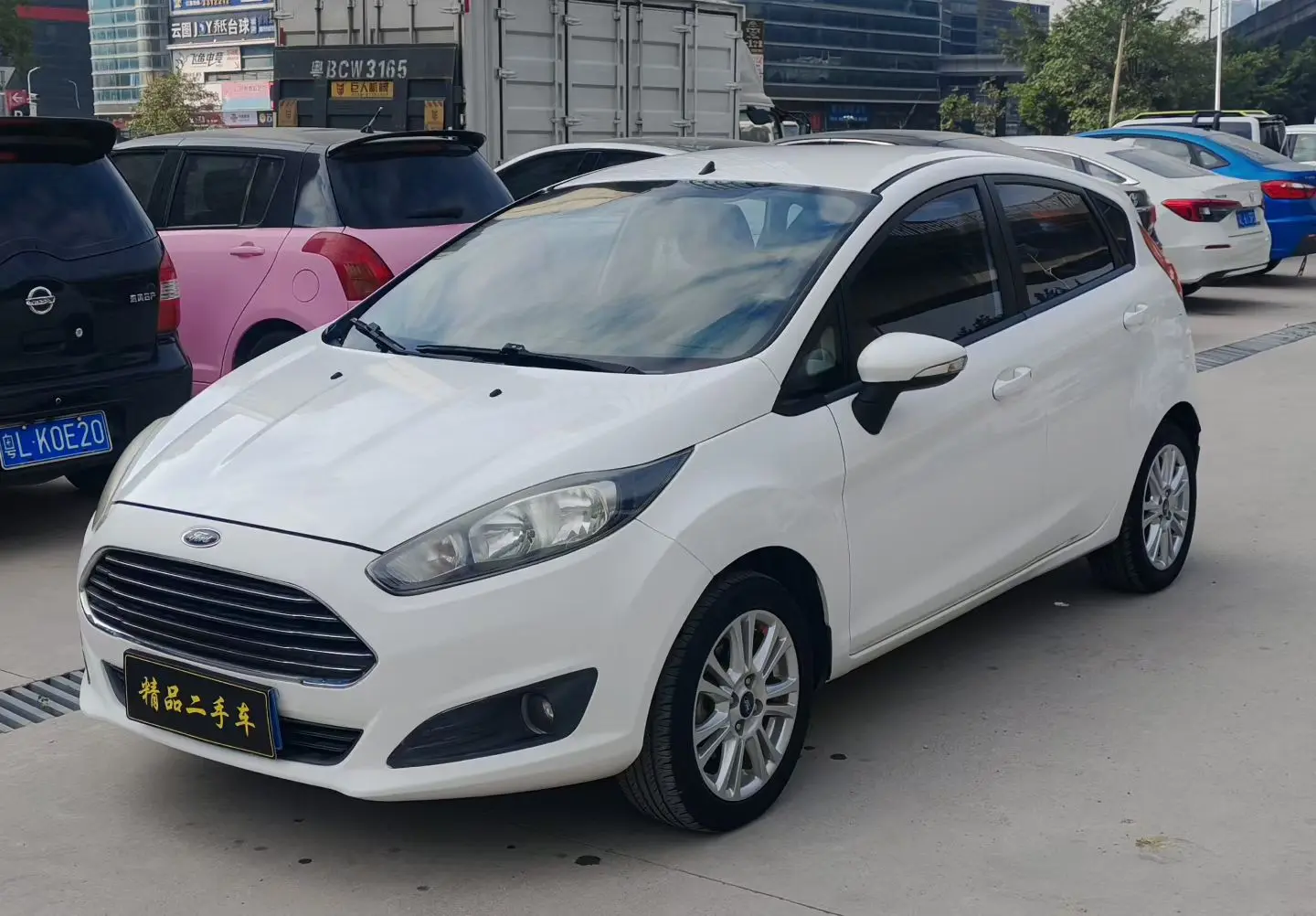 Ford Carnival  из Китая