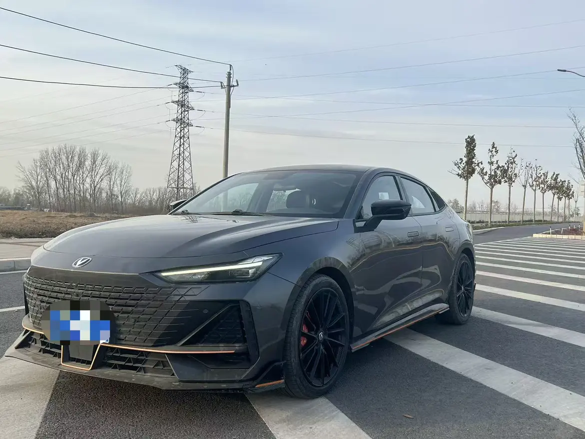 Changan UNI-V  из Китая