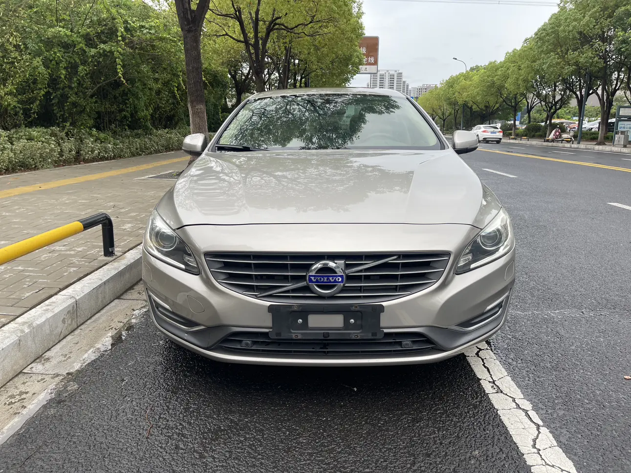 Volvo S60  из Китая