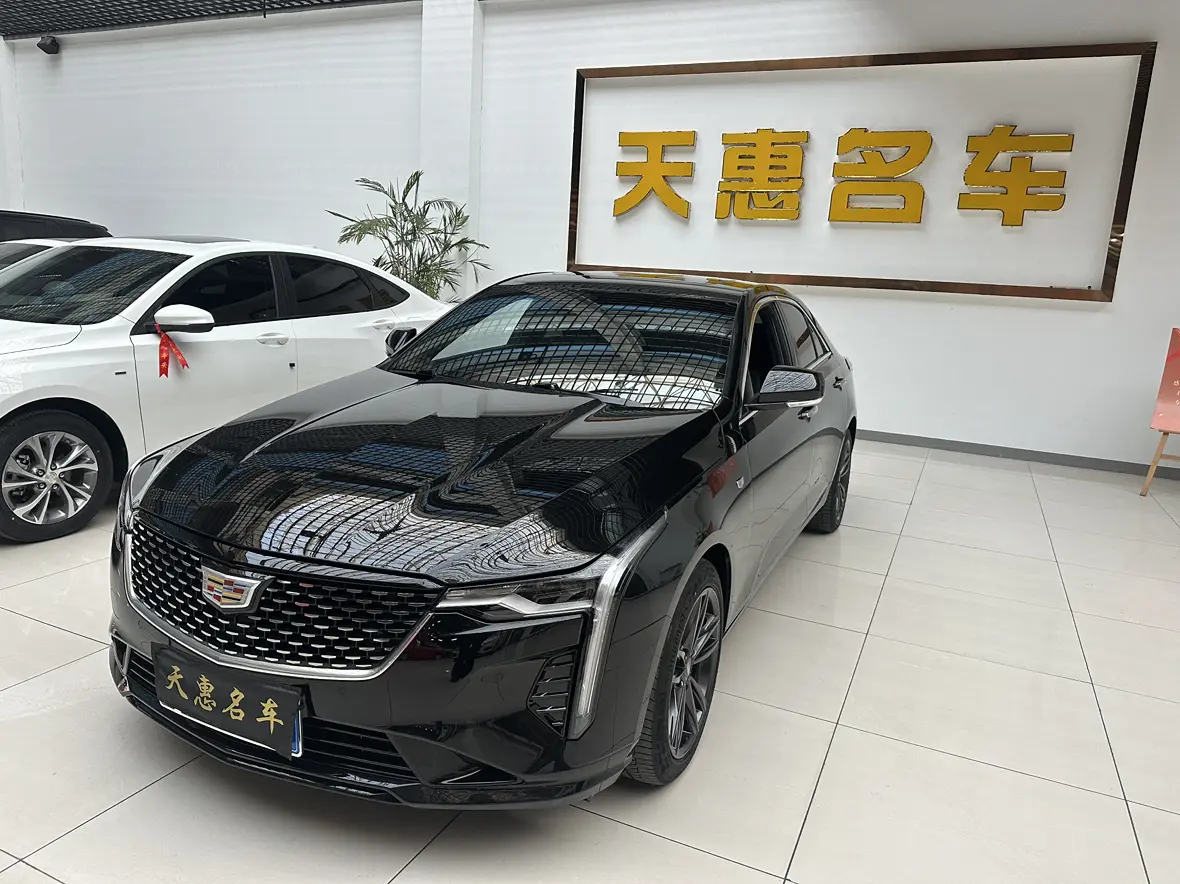 Cadillac CT4  из Китая
