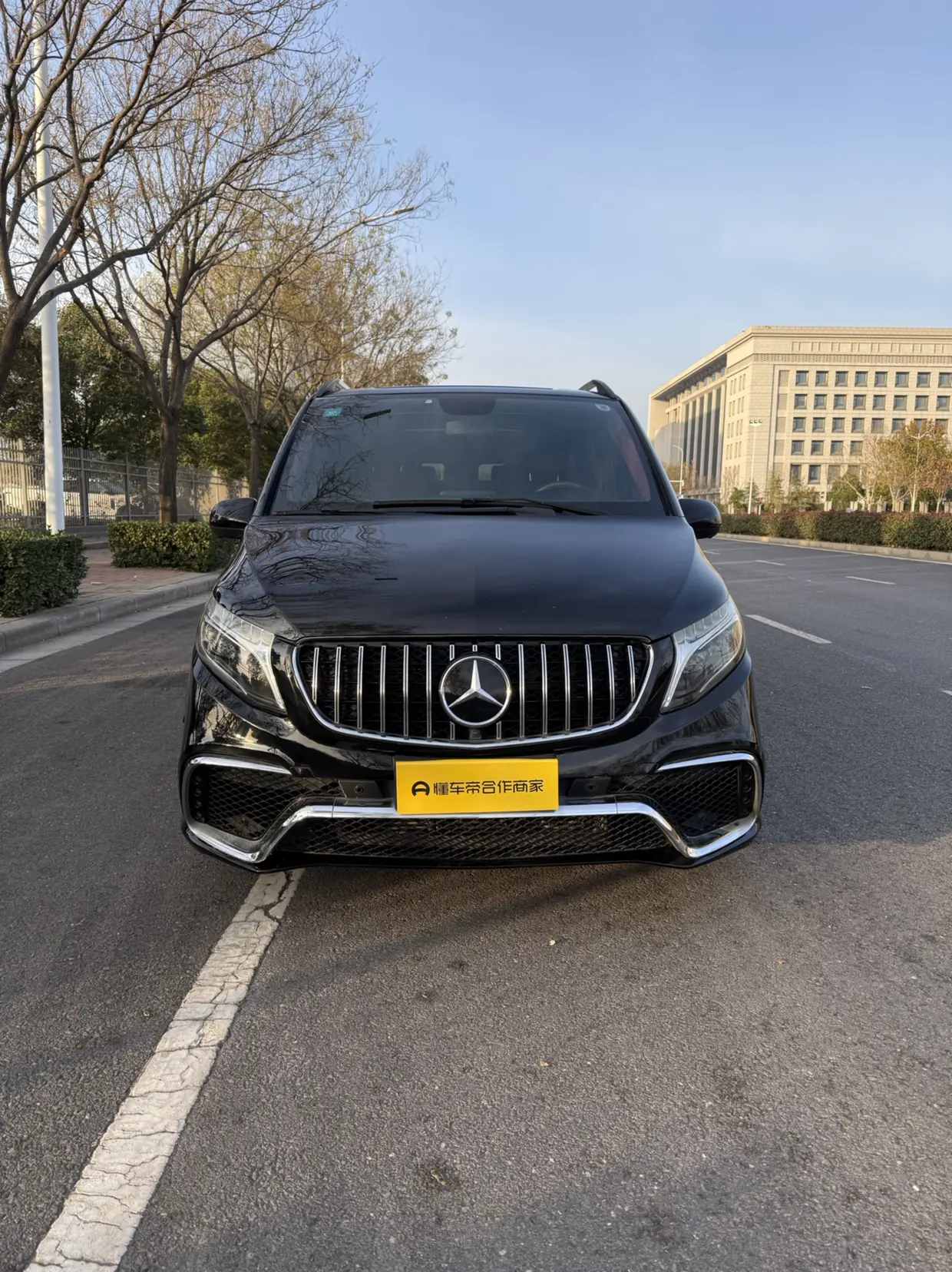 Mercedes-Benz Metris  из Китая