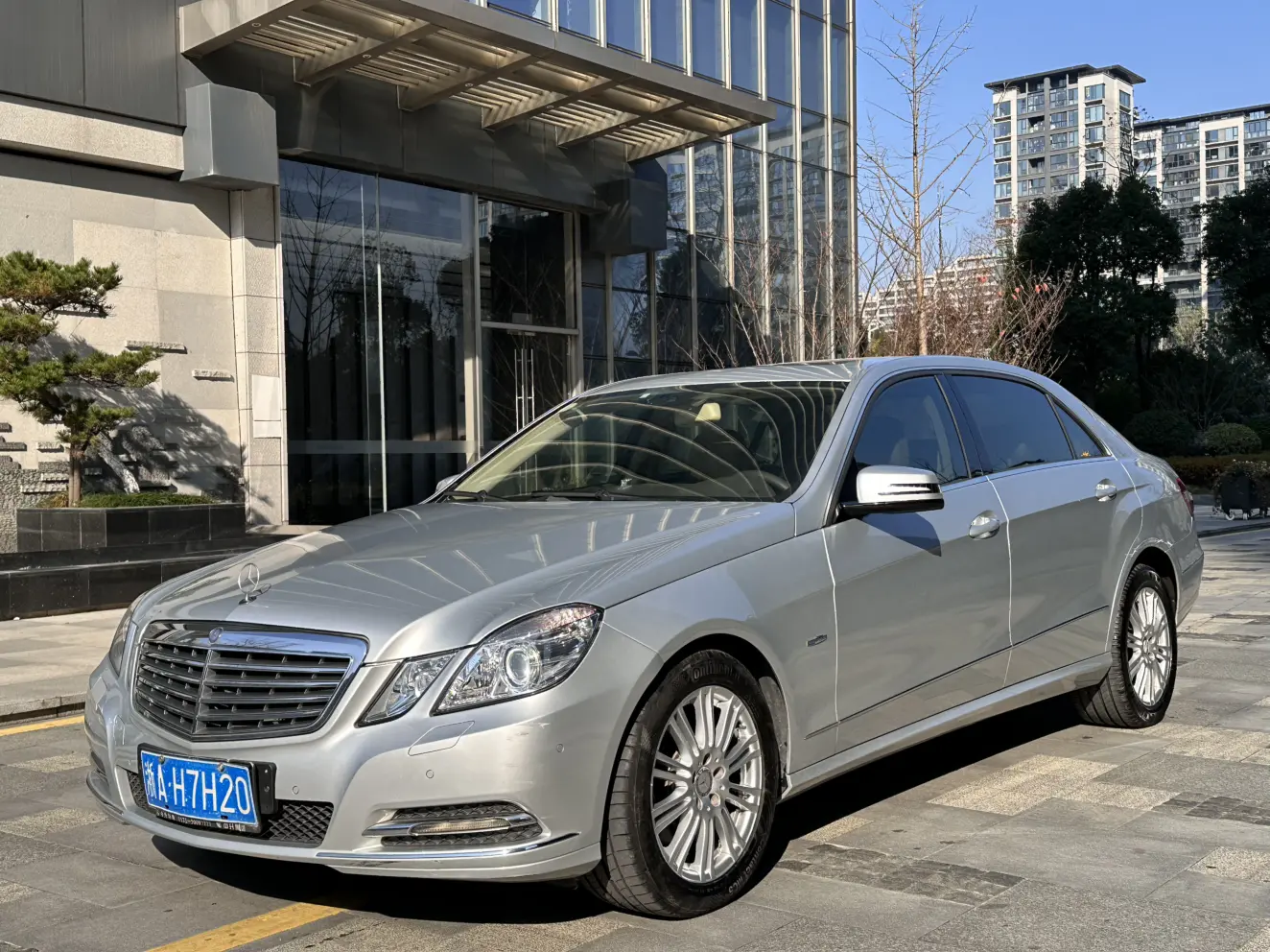 Mercedes-Benz E-Class (imported)  из Китая