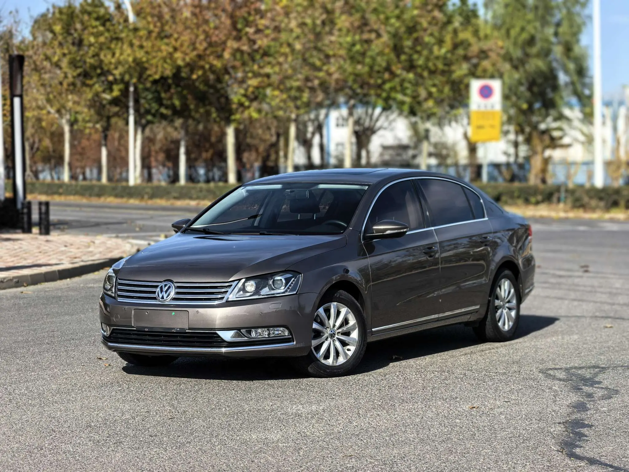Volkswagen Magotan  из Китая