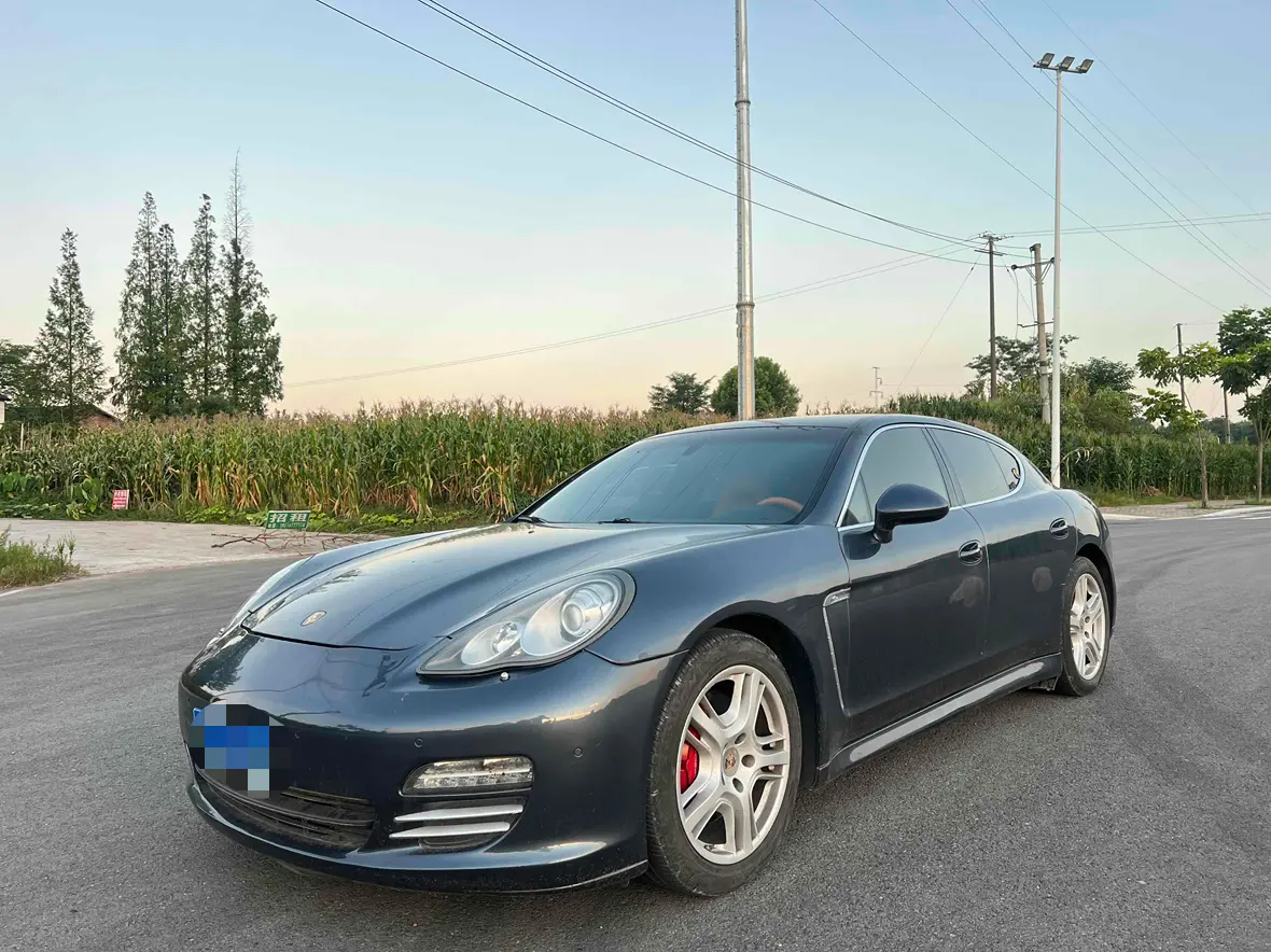 Porsche Panamera  из Китая