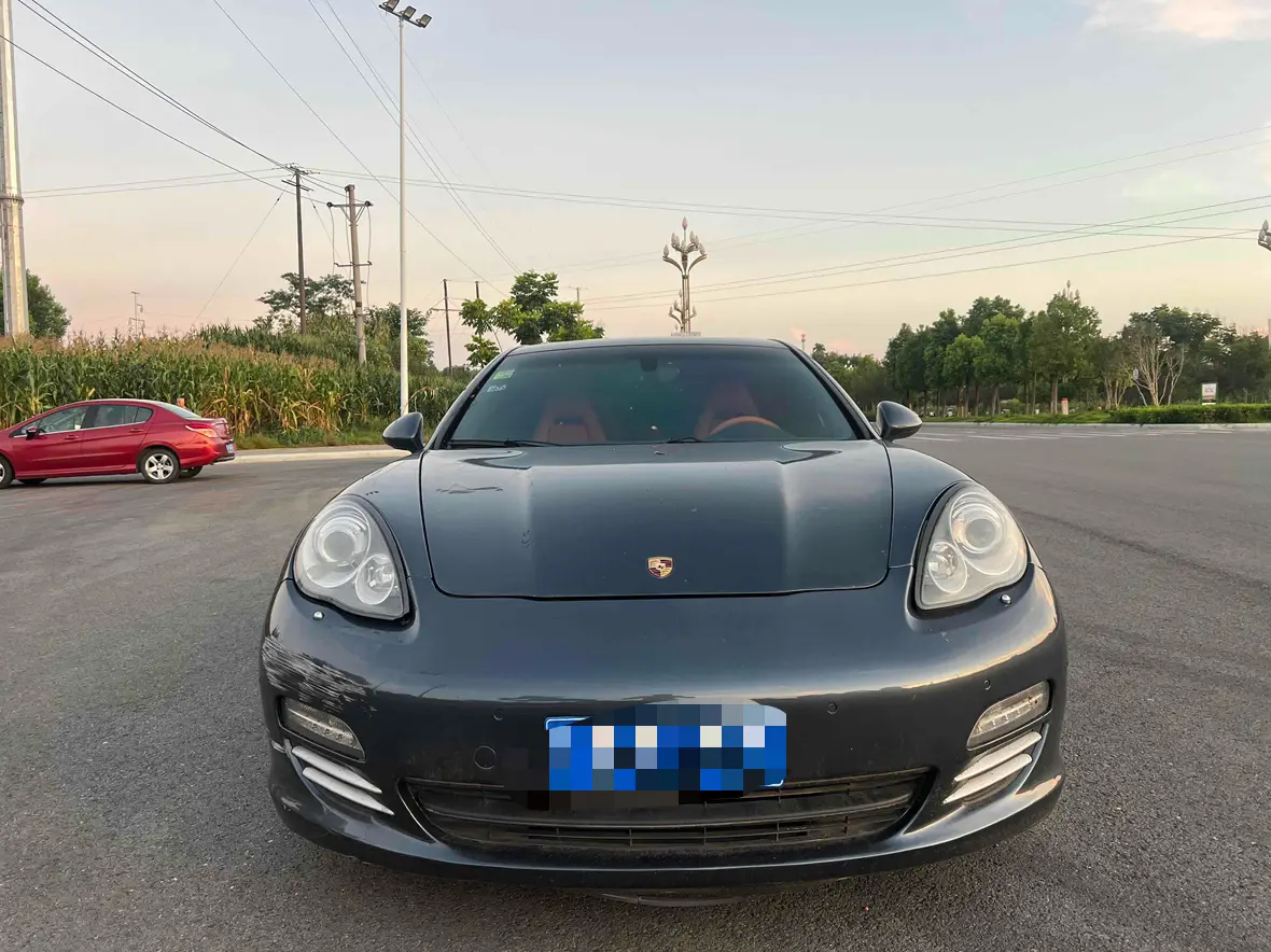 Porsche Panamera  из Китая