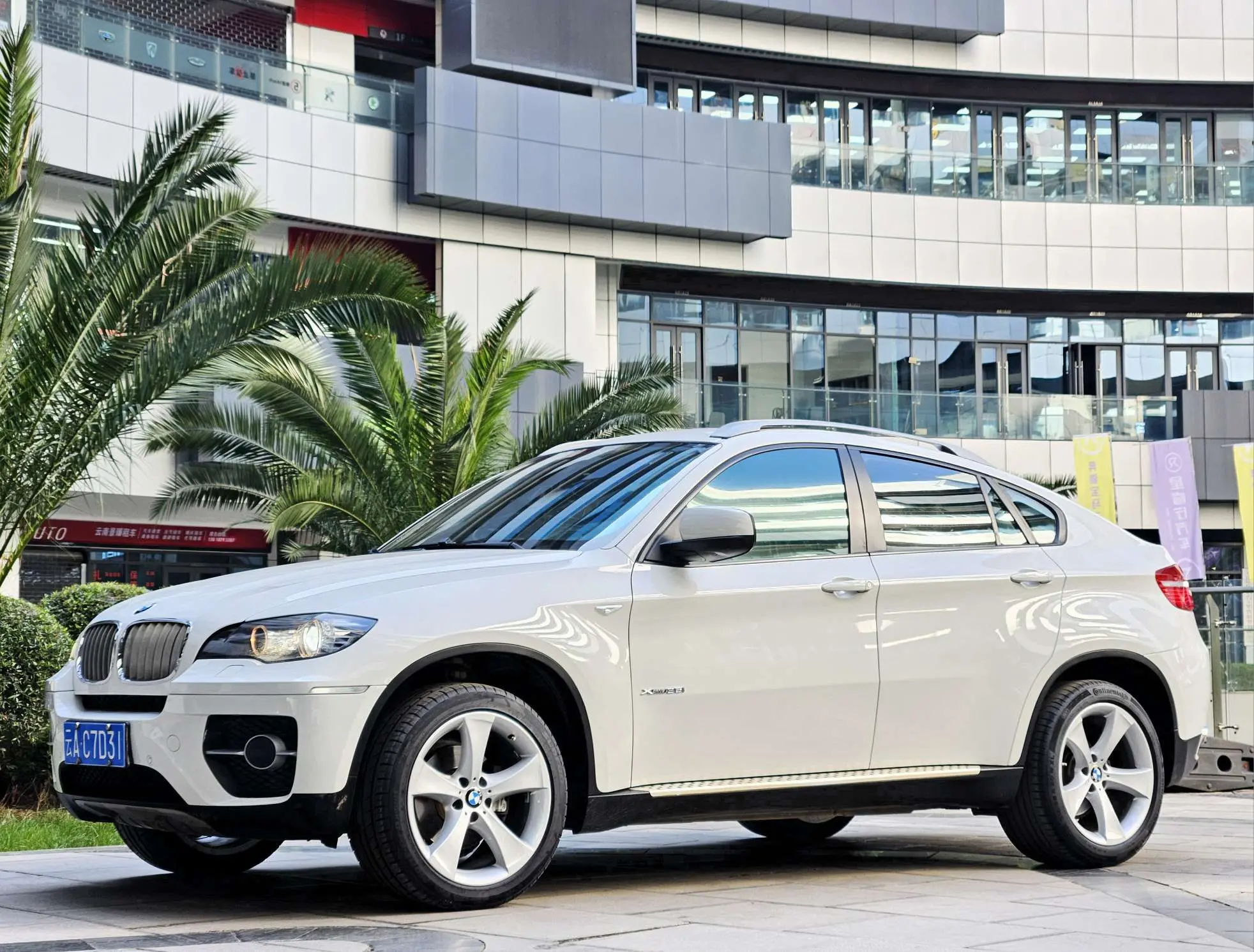BMW X6  из Китая