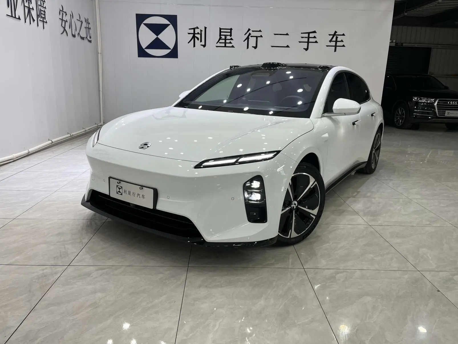 NIO ET5T  из Китая