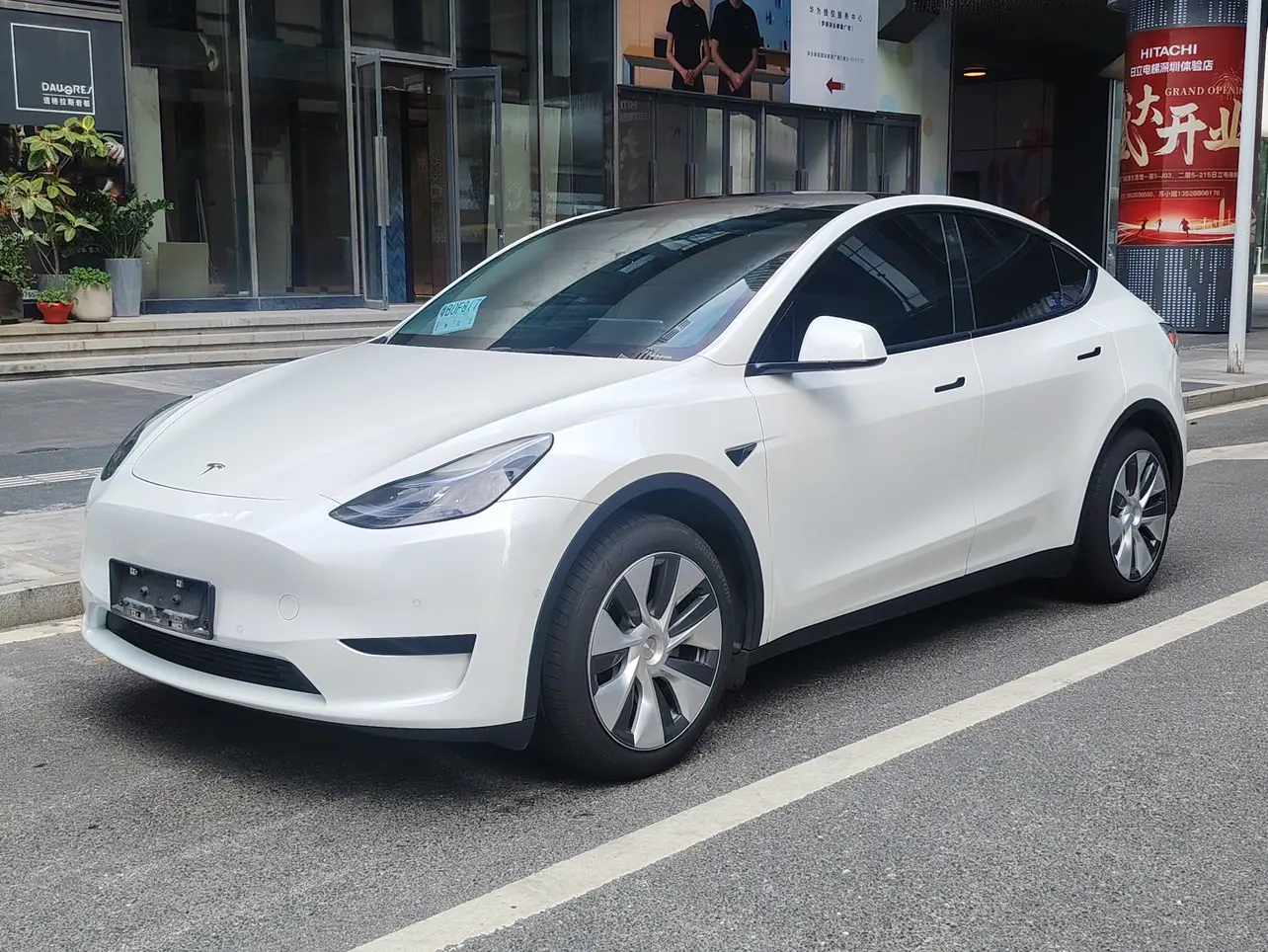 Tesla Model Y  из Китая