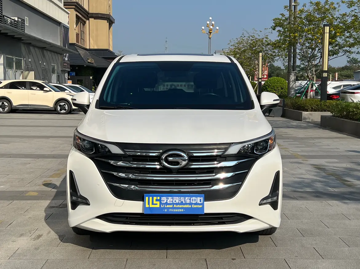 GAC Trumpchi M6  из Китая
