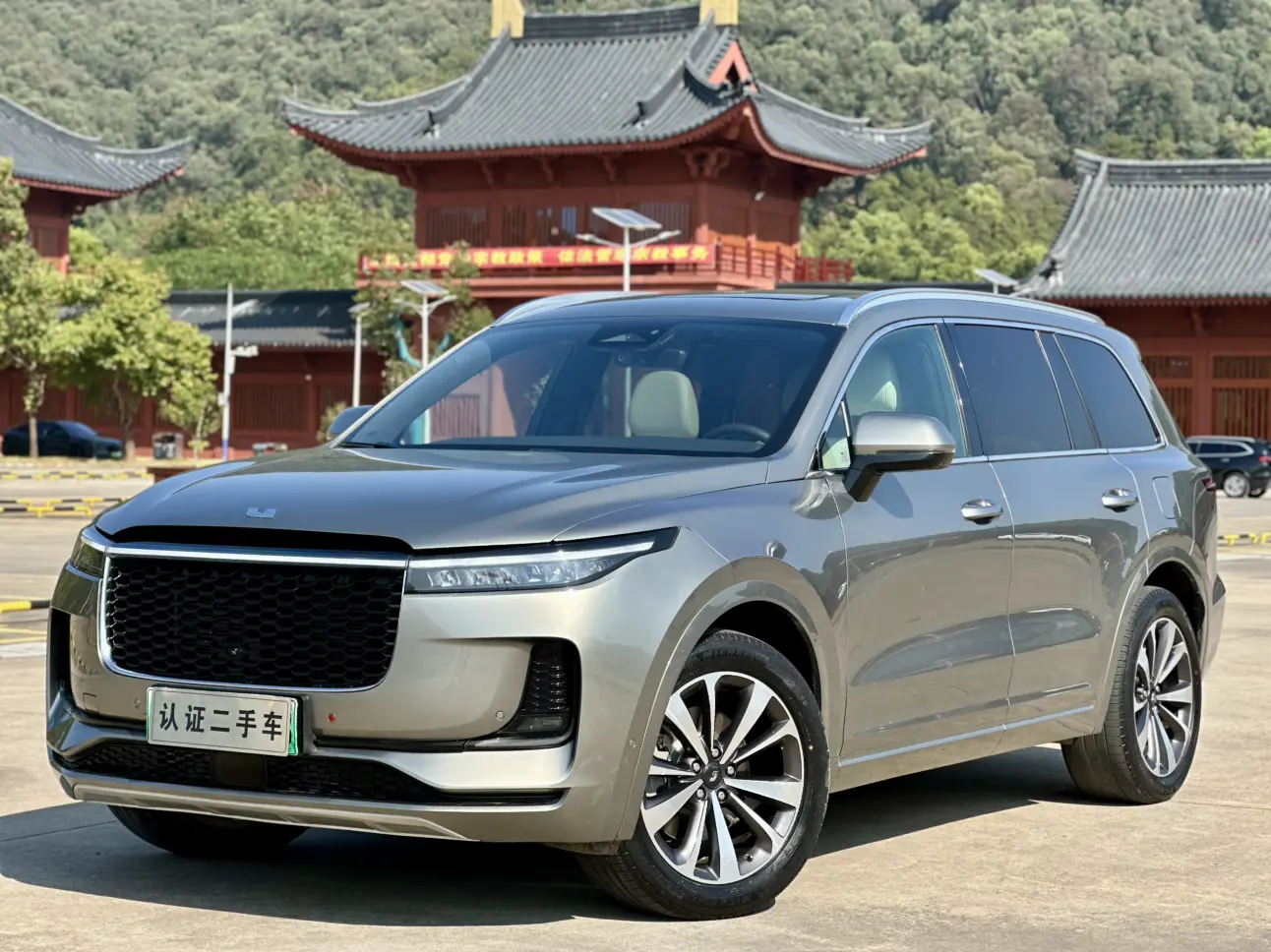 Li ONE (Ideal ONE)  из Китая