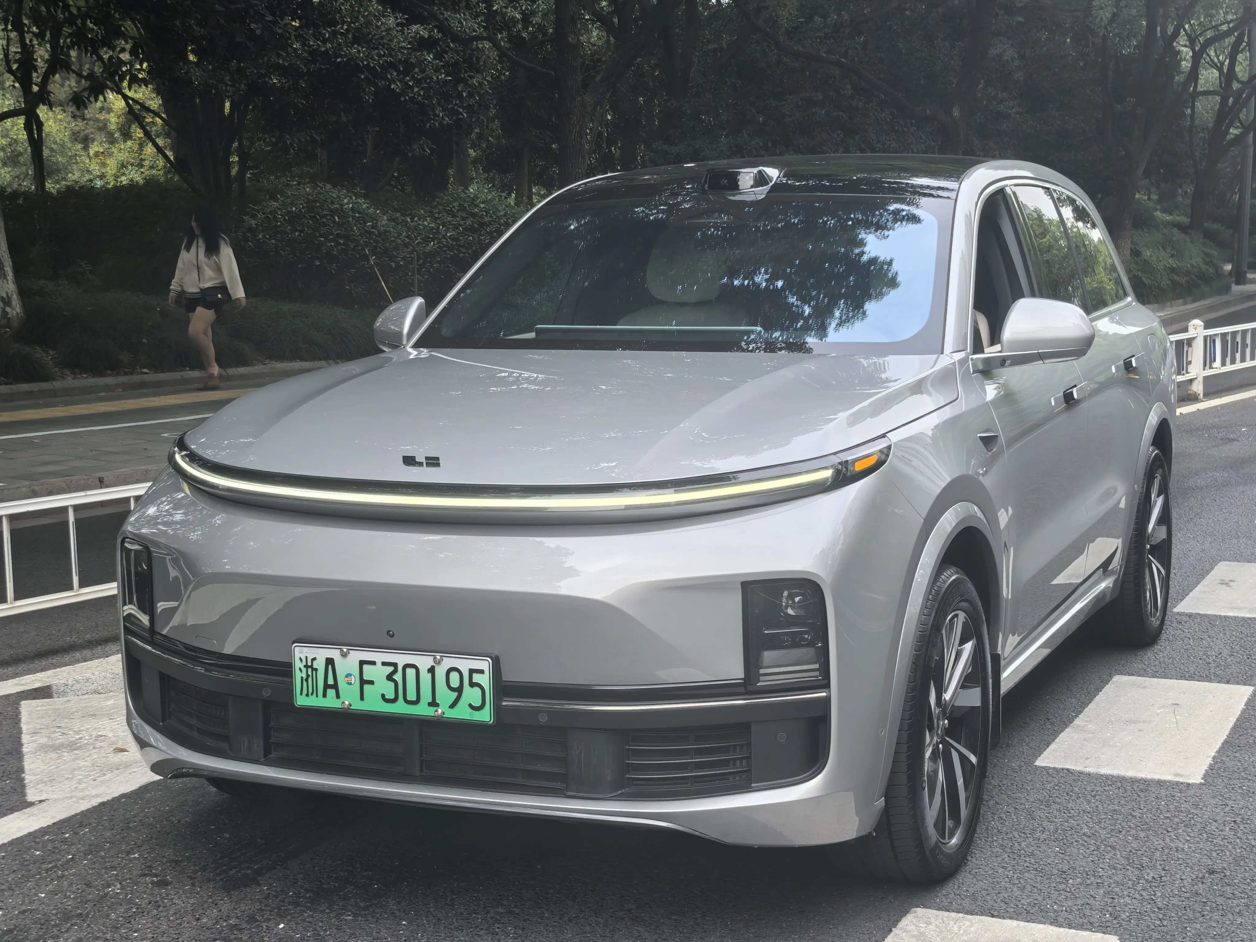 Li L8 (Ideal L8)  из Китая