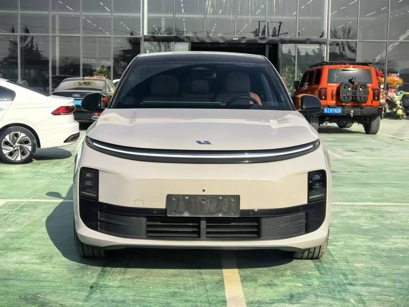 Li L6 (Ideal L6)  из Китая