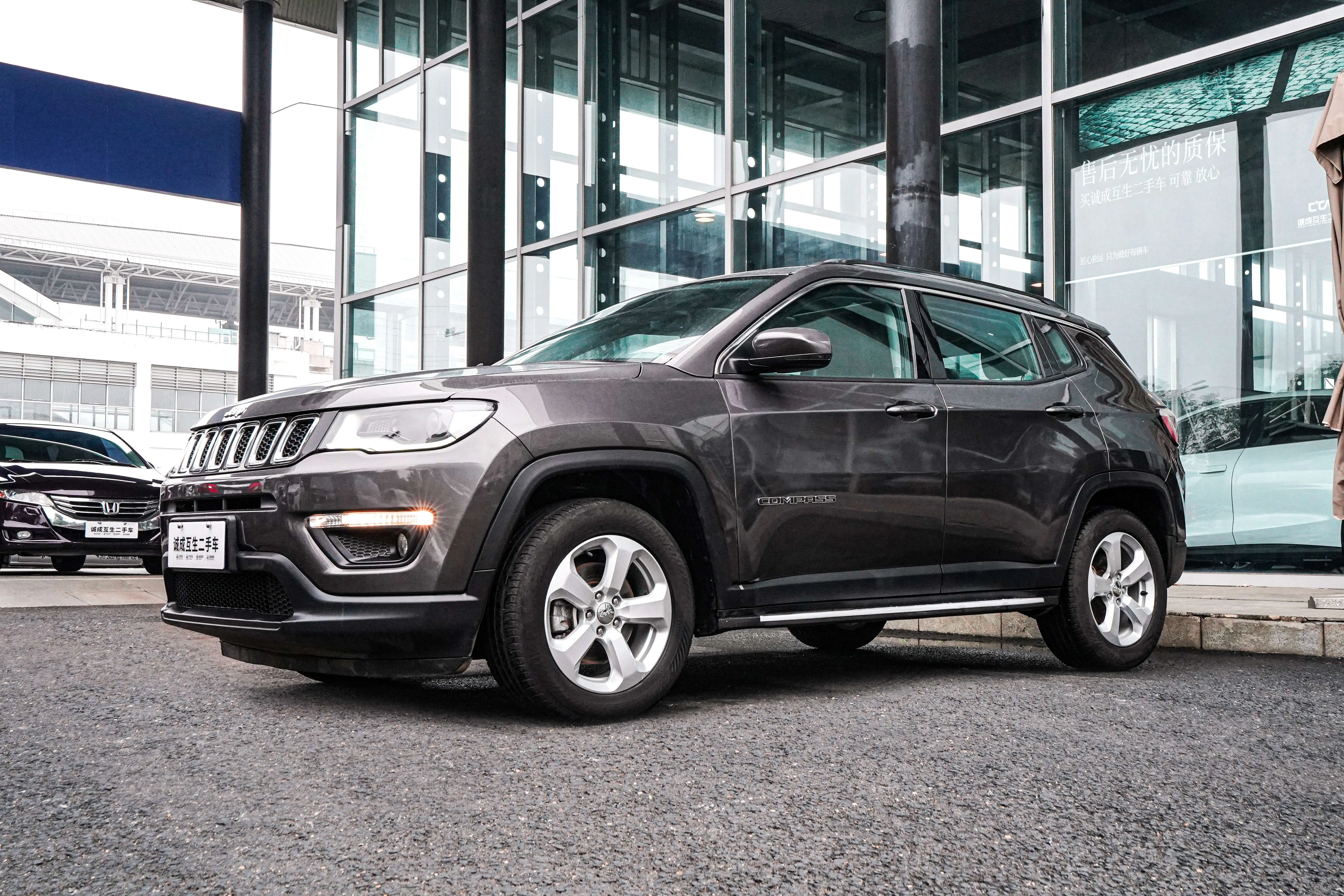 Jeep Guide to  из Китая