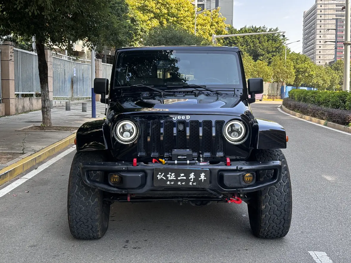 Jeep Wrangler  из Китая