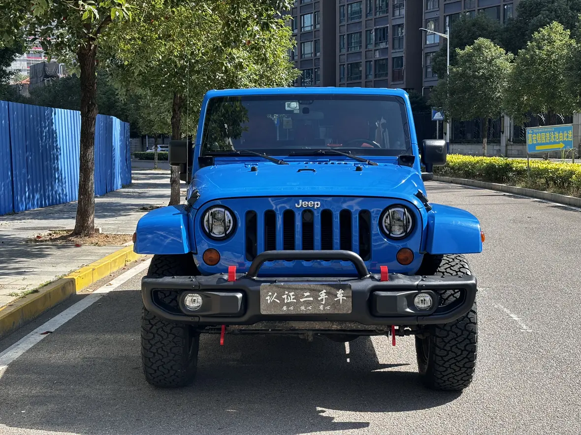 Jeep Wrangler  из Китая