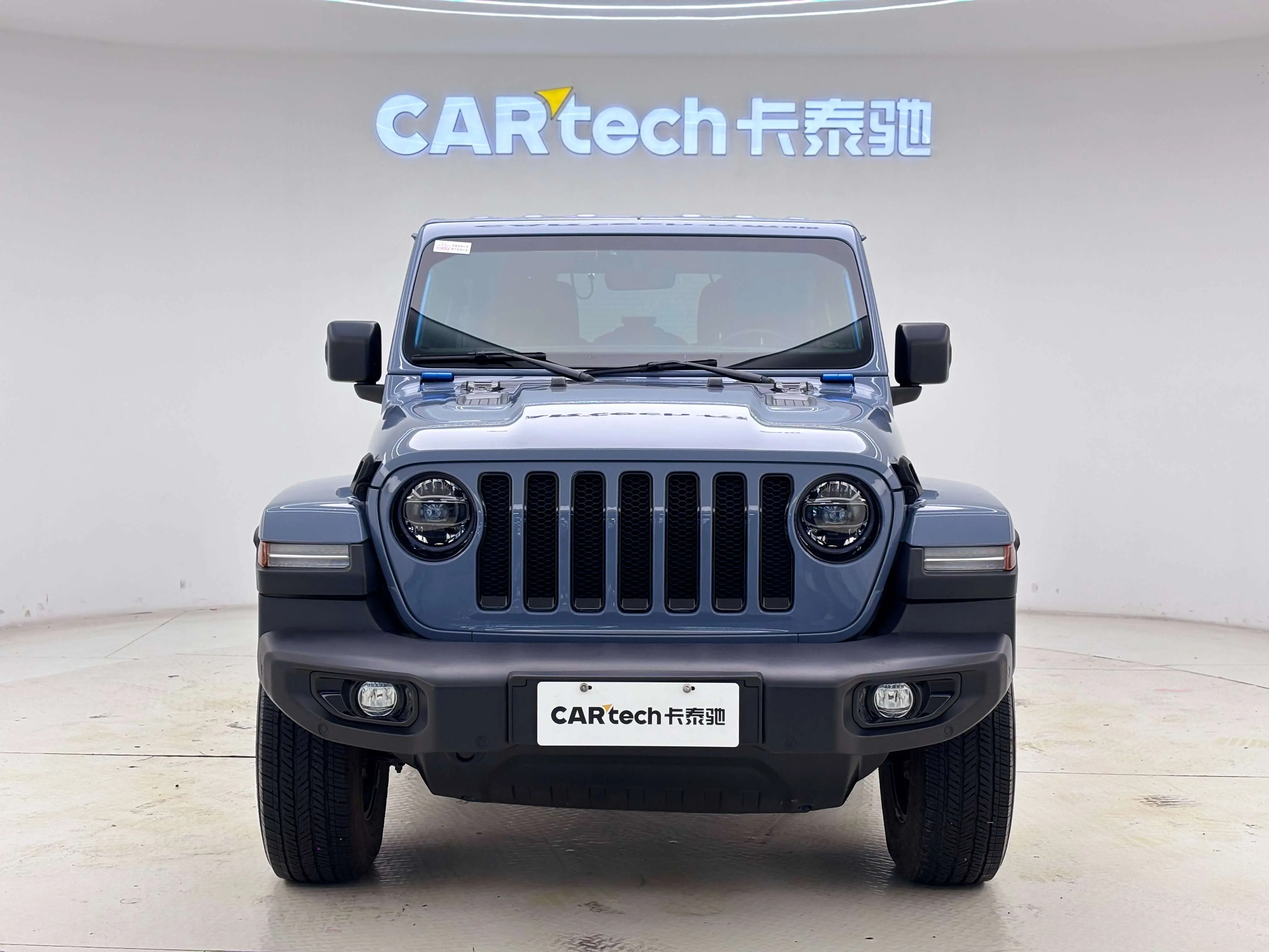 Jeep Wrangler  из Китая