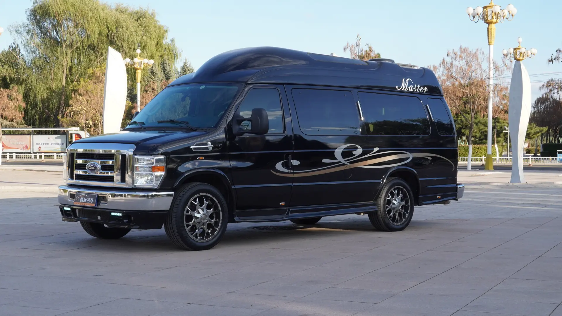 Ford E350  из Китая