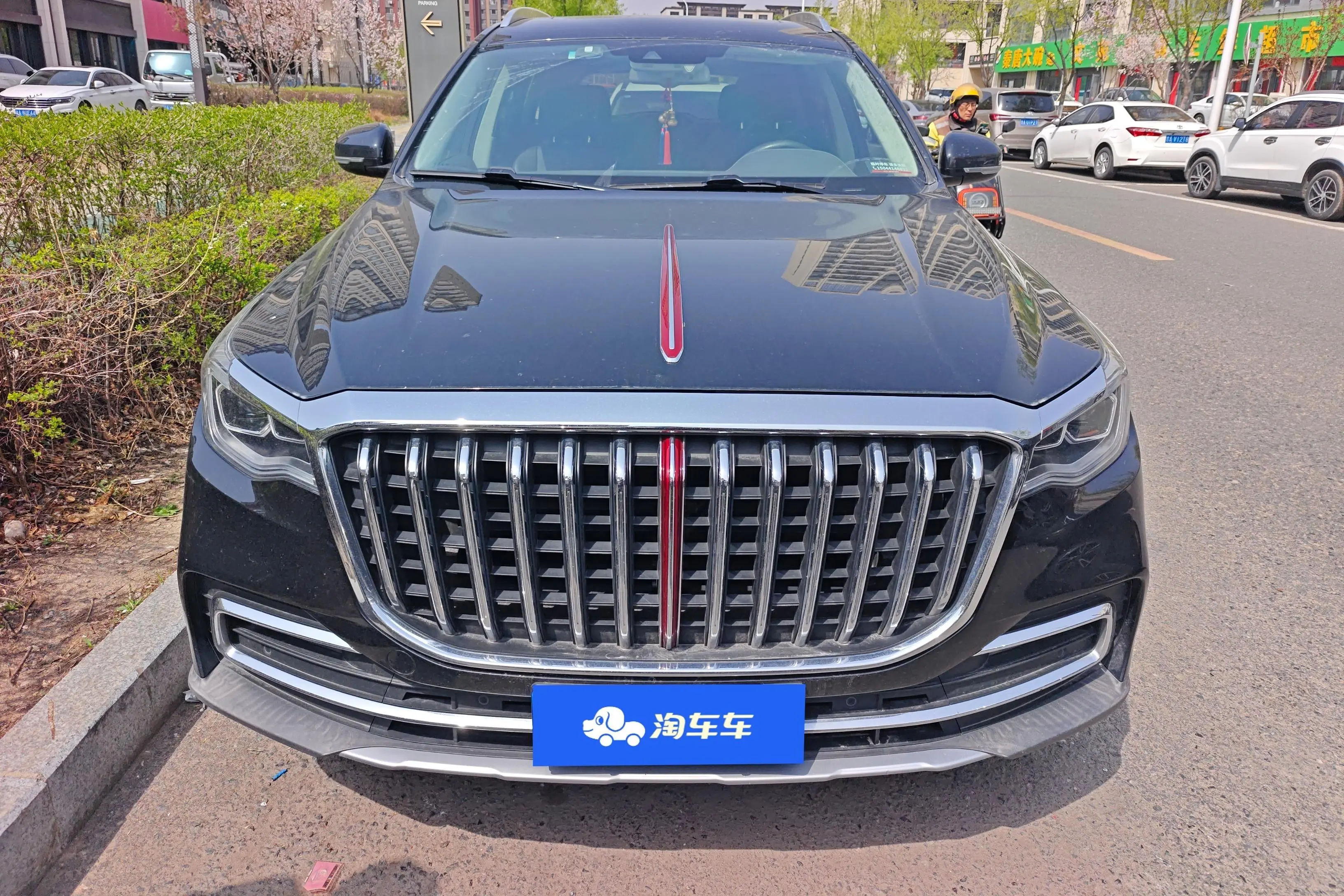 Hongqi HS7  из Китая