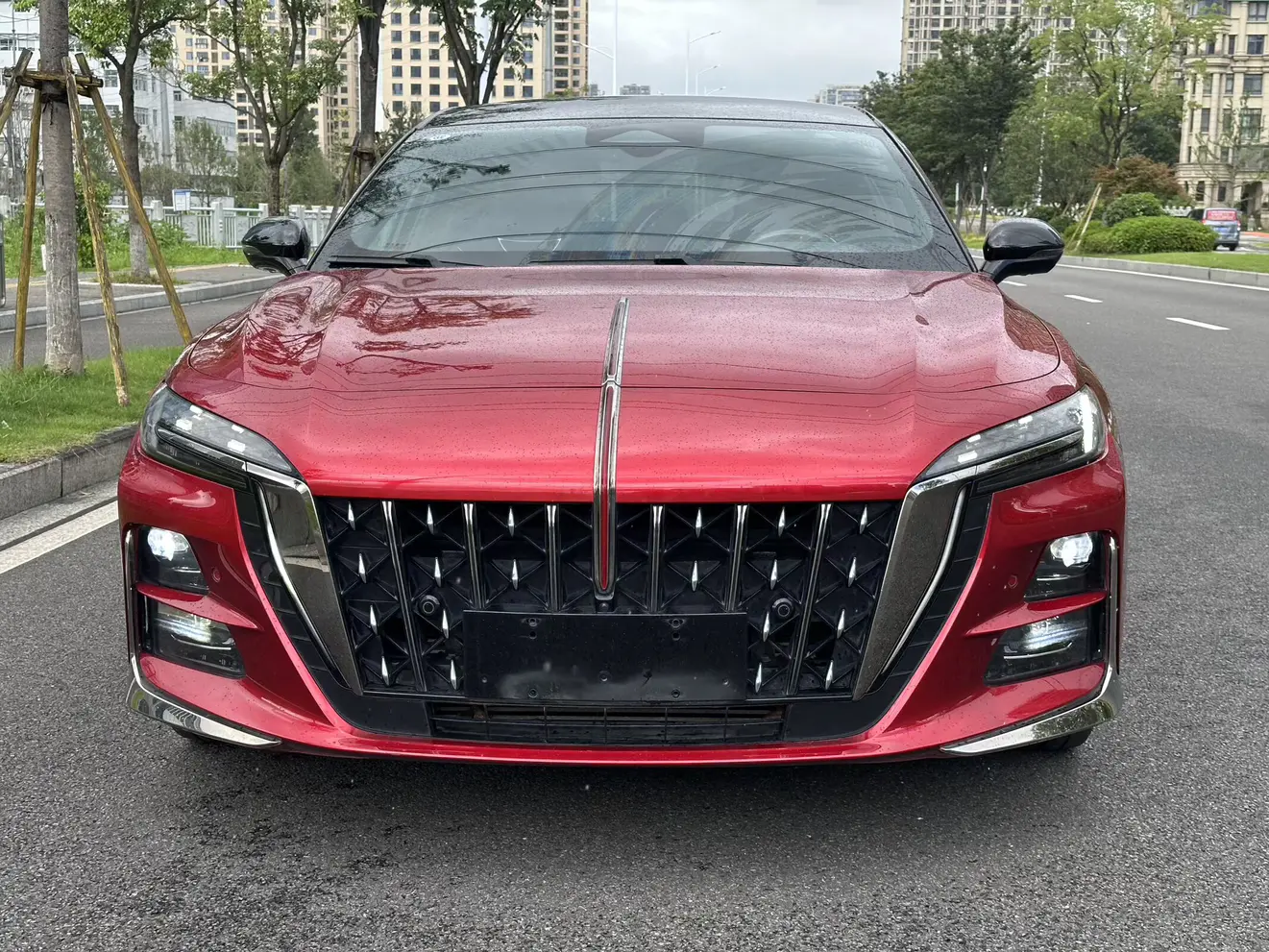 Hongqi H6  из Китая