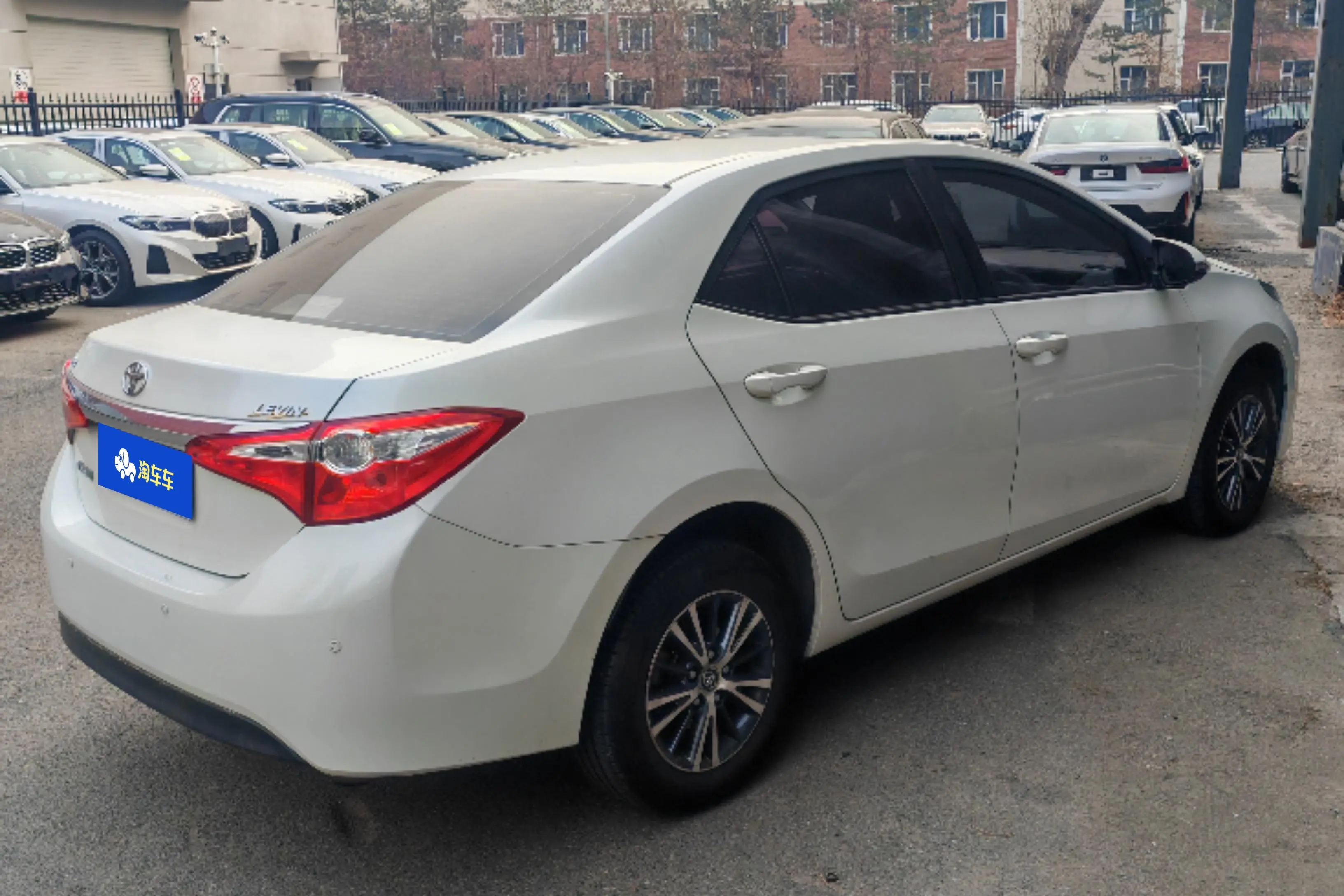 Toyota Levin (Lei Ling)  из Китая