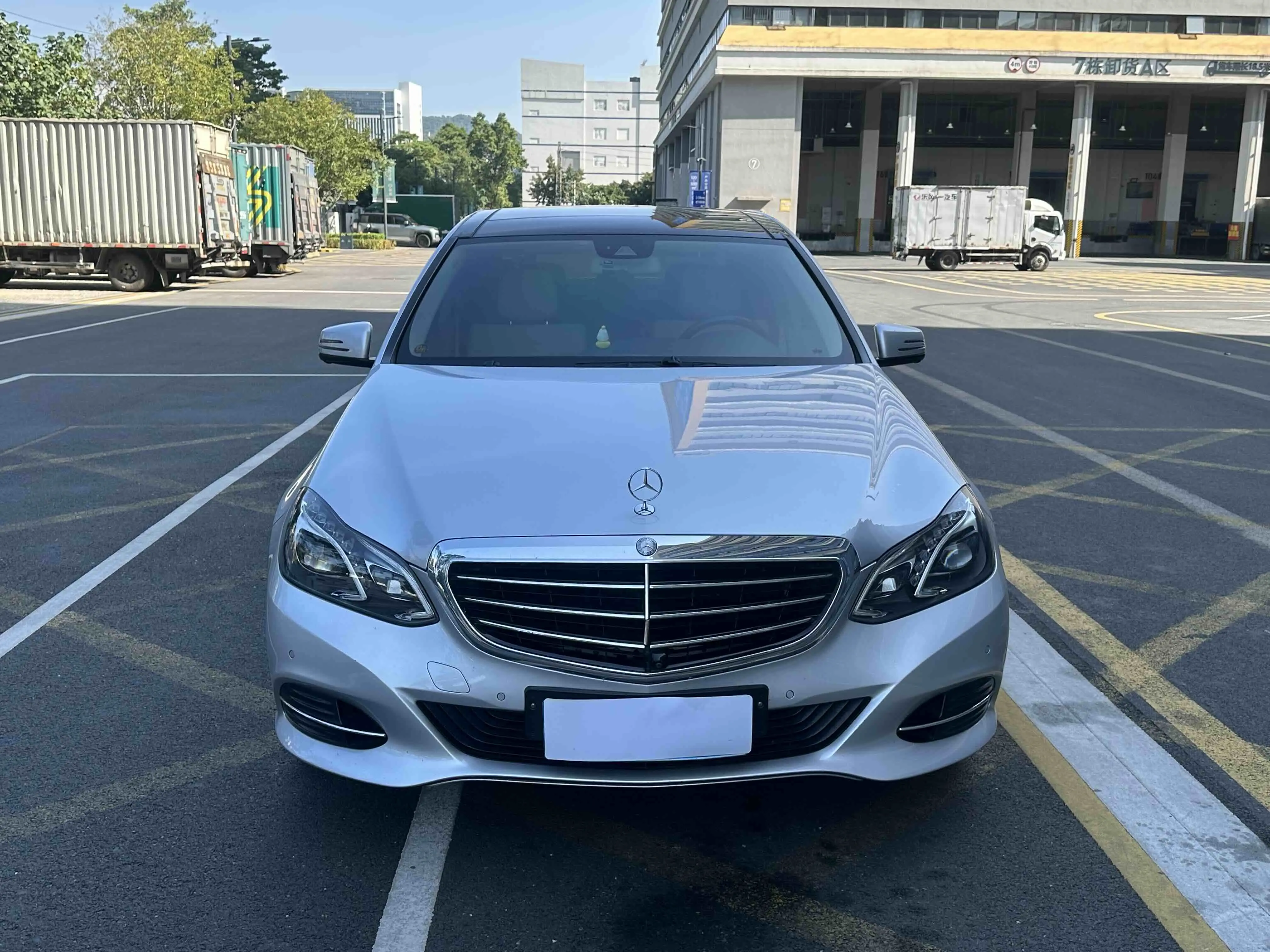Mercedes-Benz E-Class  из Китая