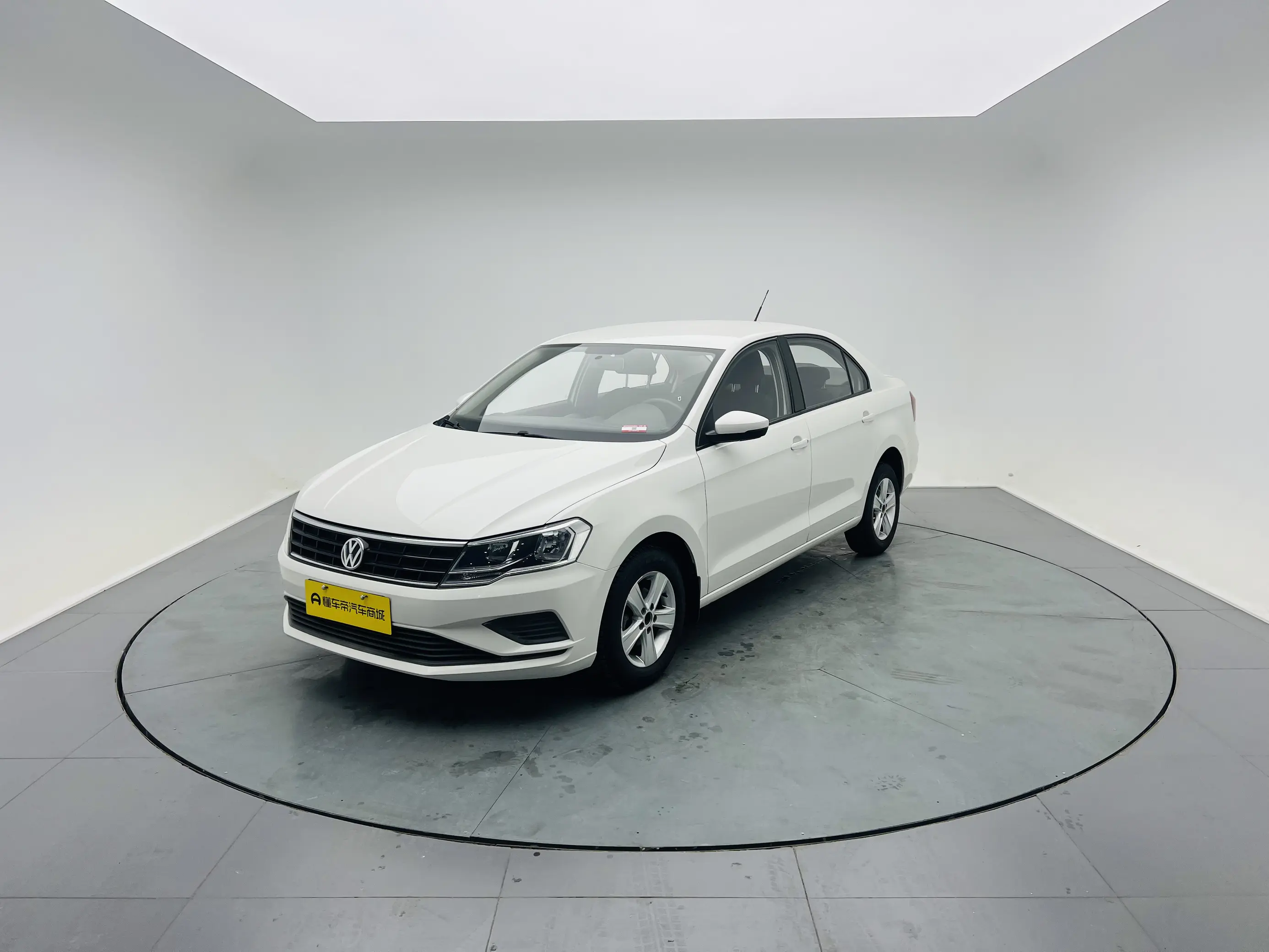 Volkswagen Jetta  из Китая