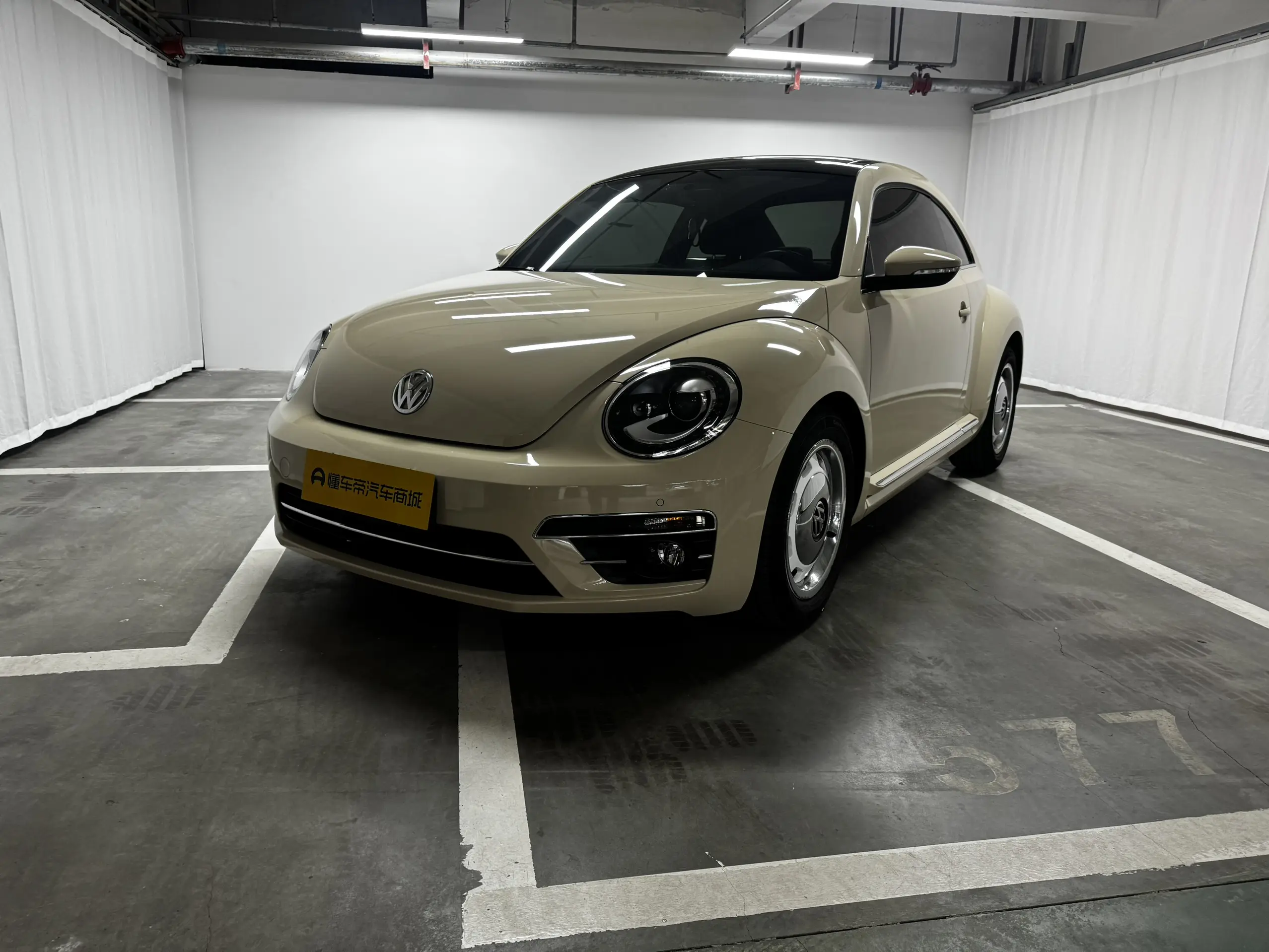 Volkswagen Beetle  из Китая