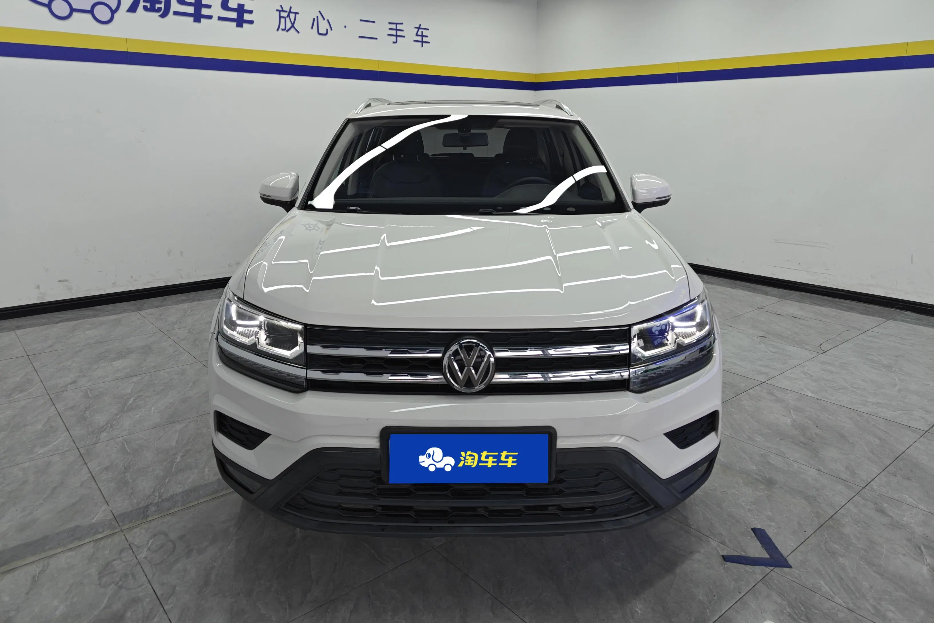 Volkswagen Tharu  из Китая