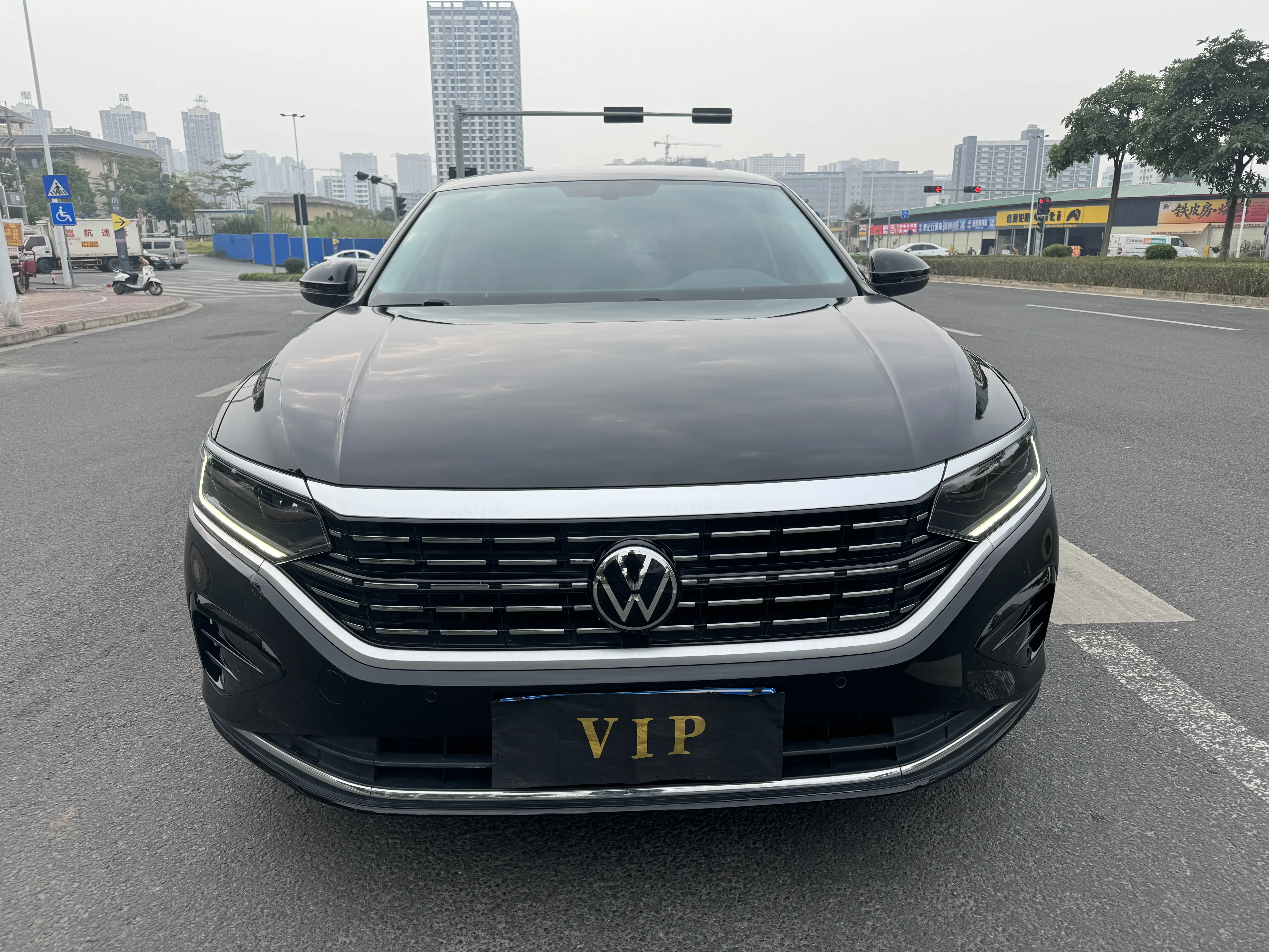 Volkswagen Passat  из Китая