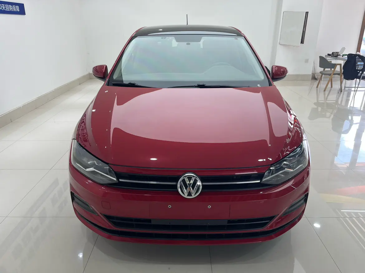 Volkswagen Polo  из Китая