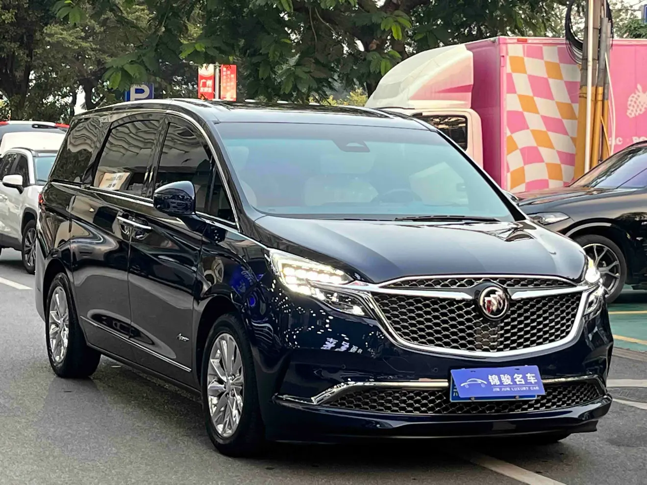 Buick GL8  из Китая