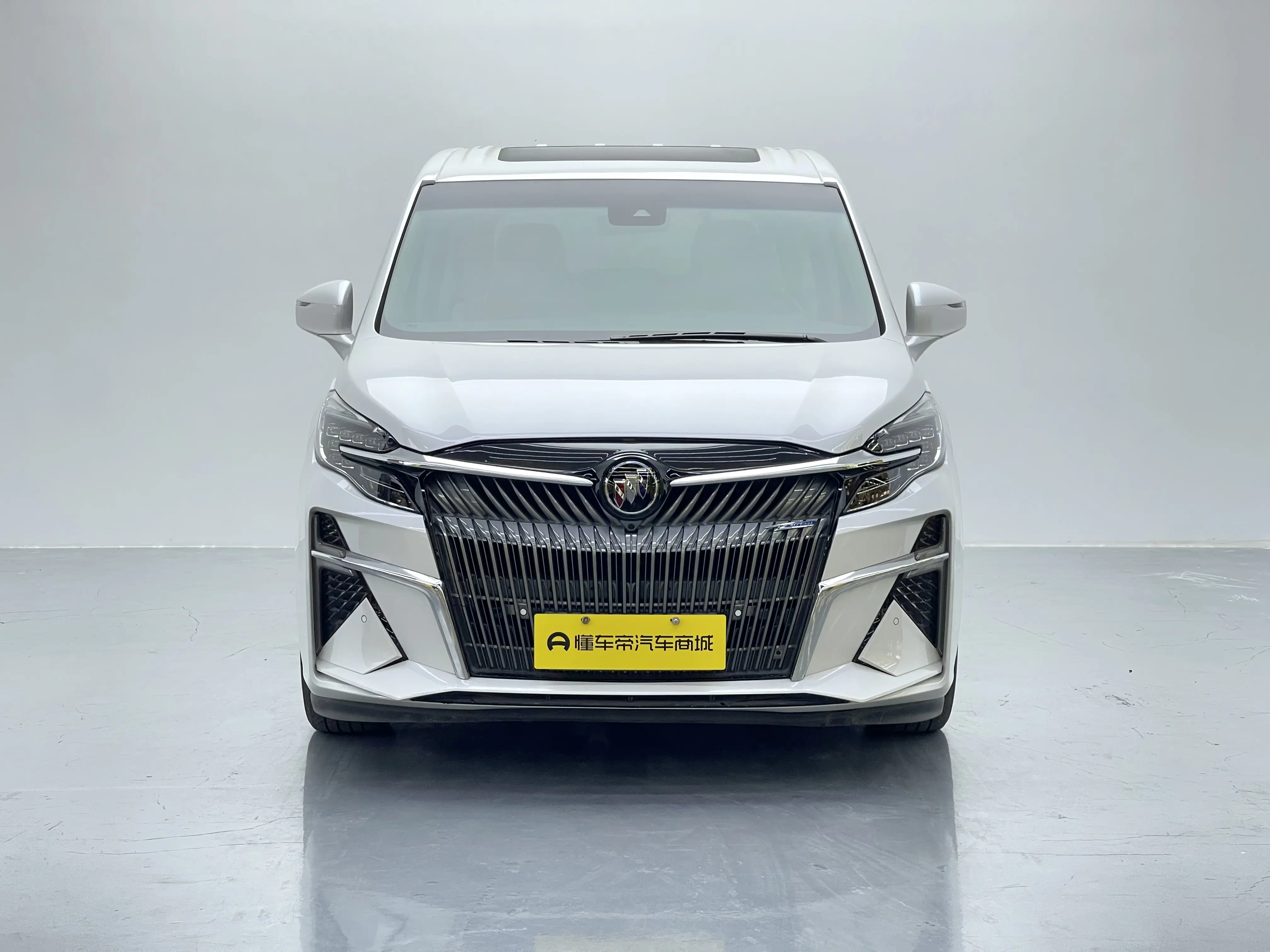 Buick GL8  из Китая