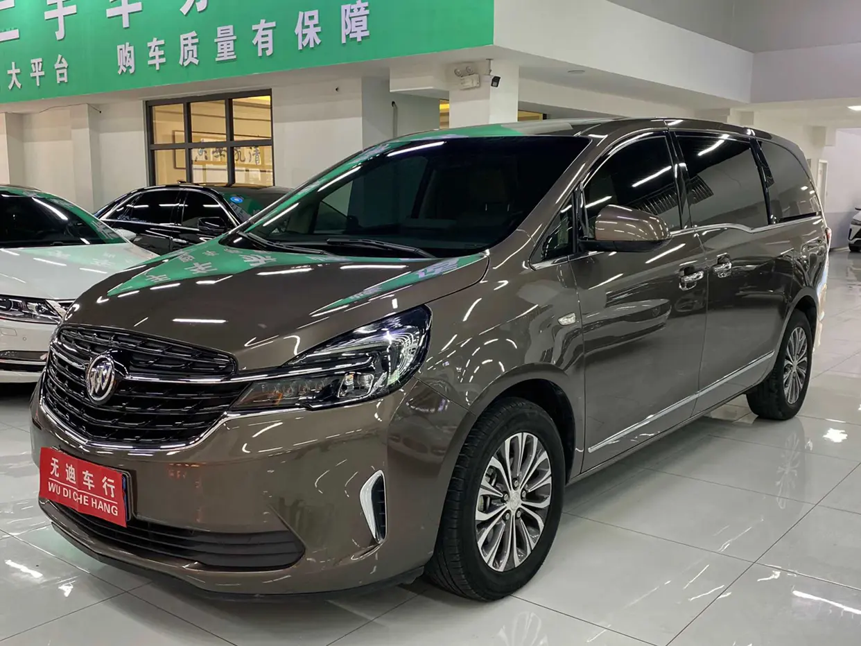 Buick GL8  из Китая