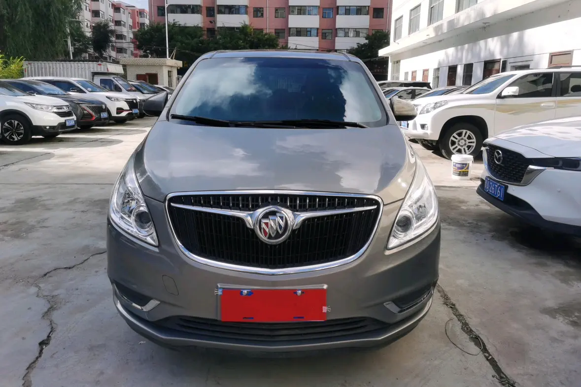 Buick GL8  из Китая