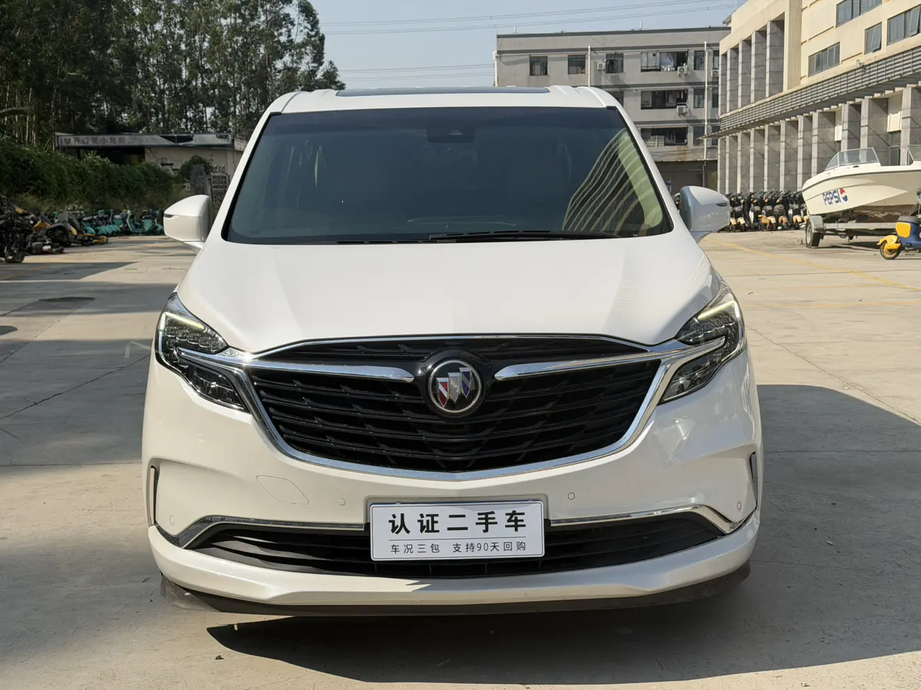 Buick GL8  из Китая