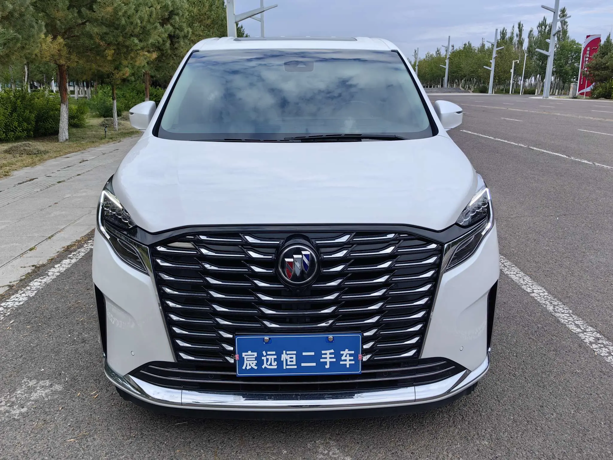 Buick GL8  из Китая