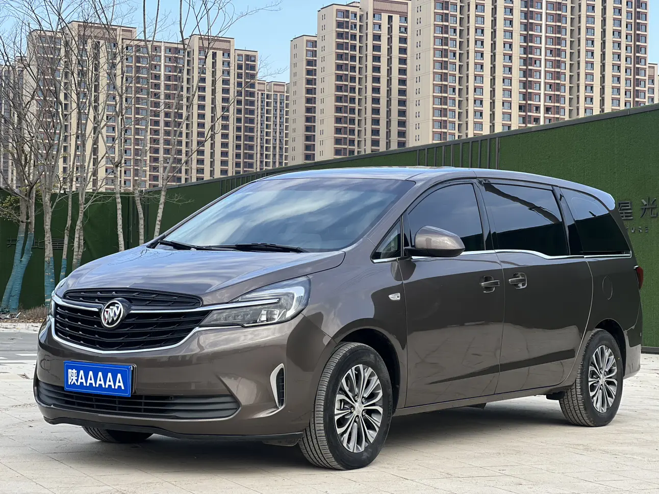 Buick GL8  из Китая