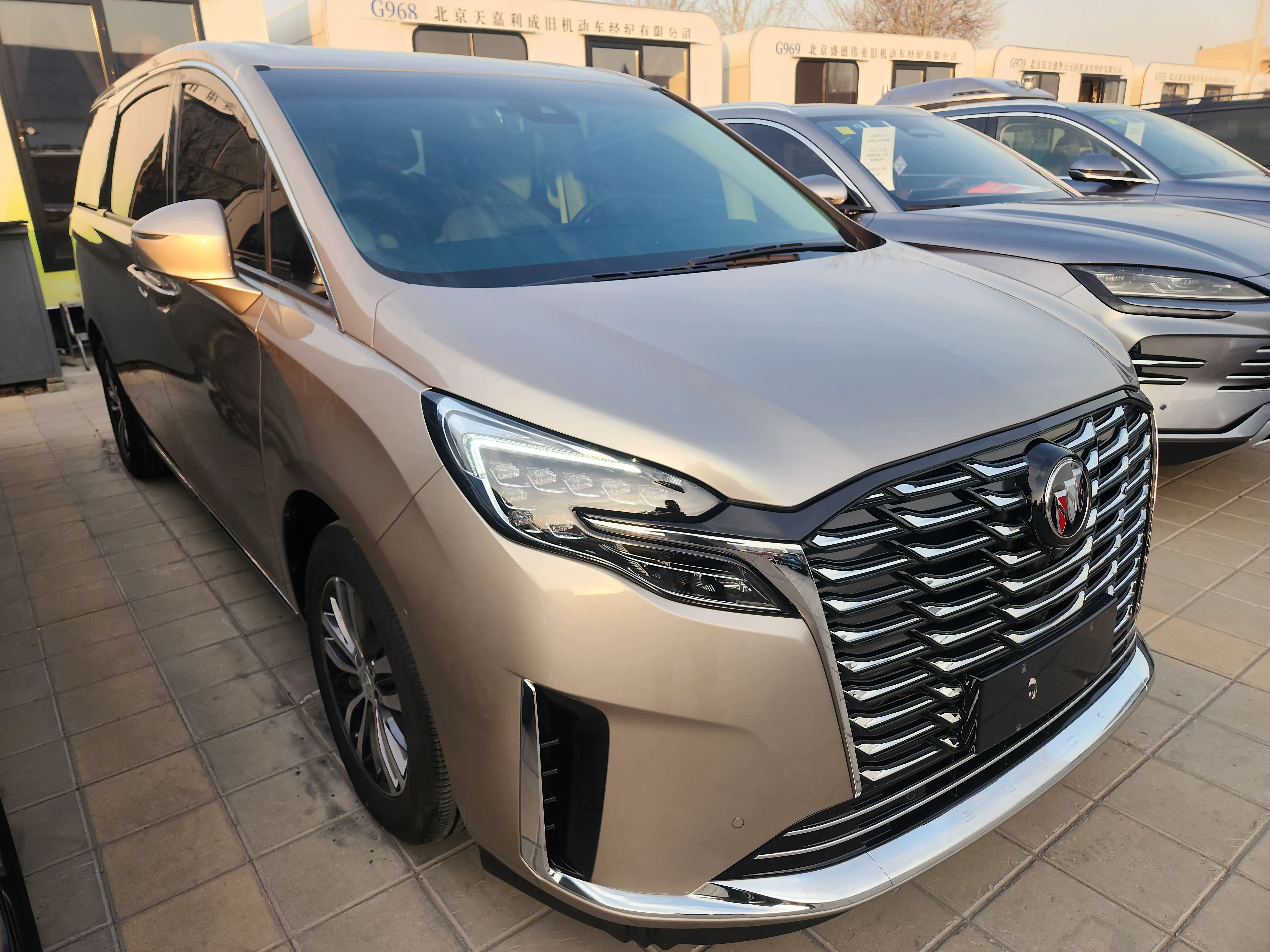 Buick GL8  из Китая