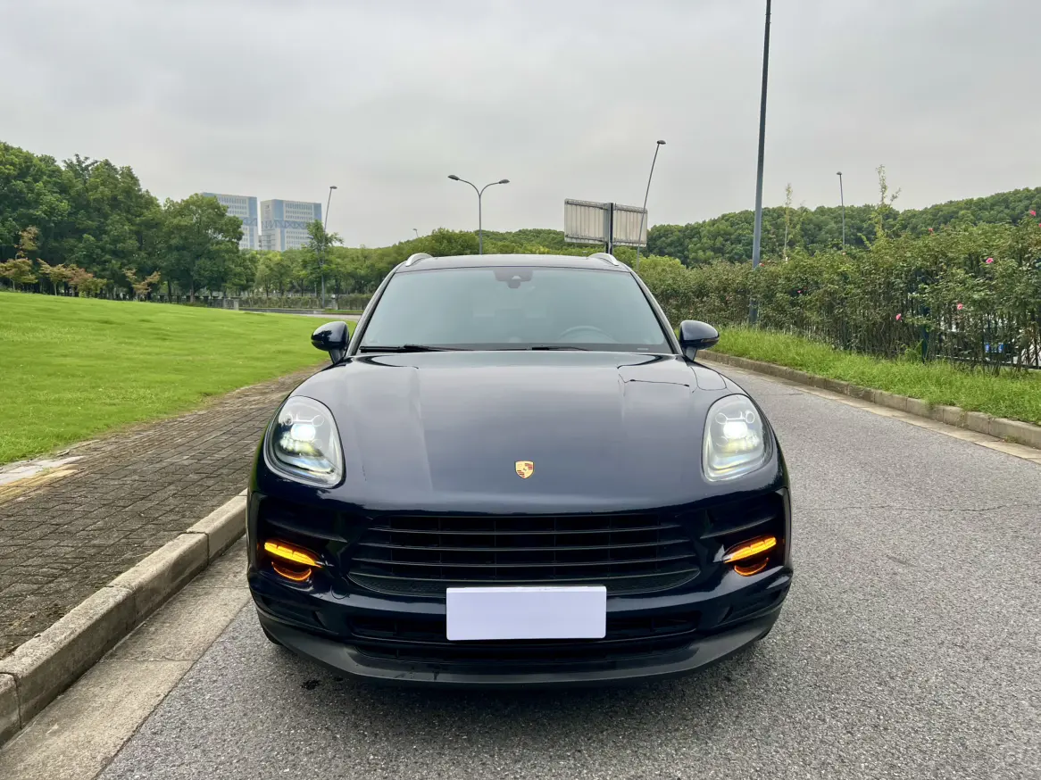 Porsche Macan  из Китая