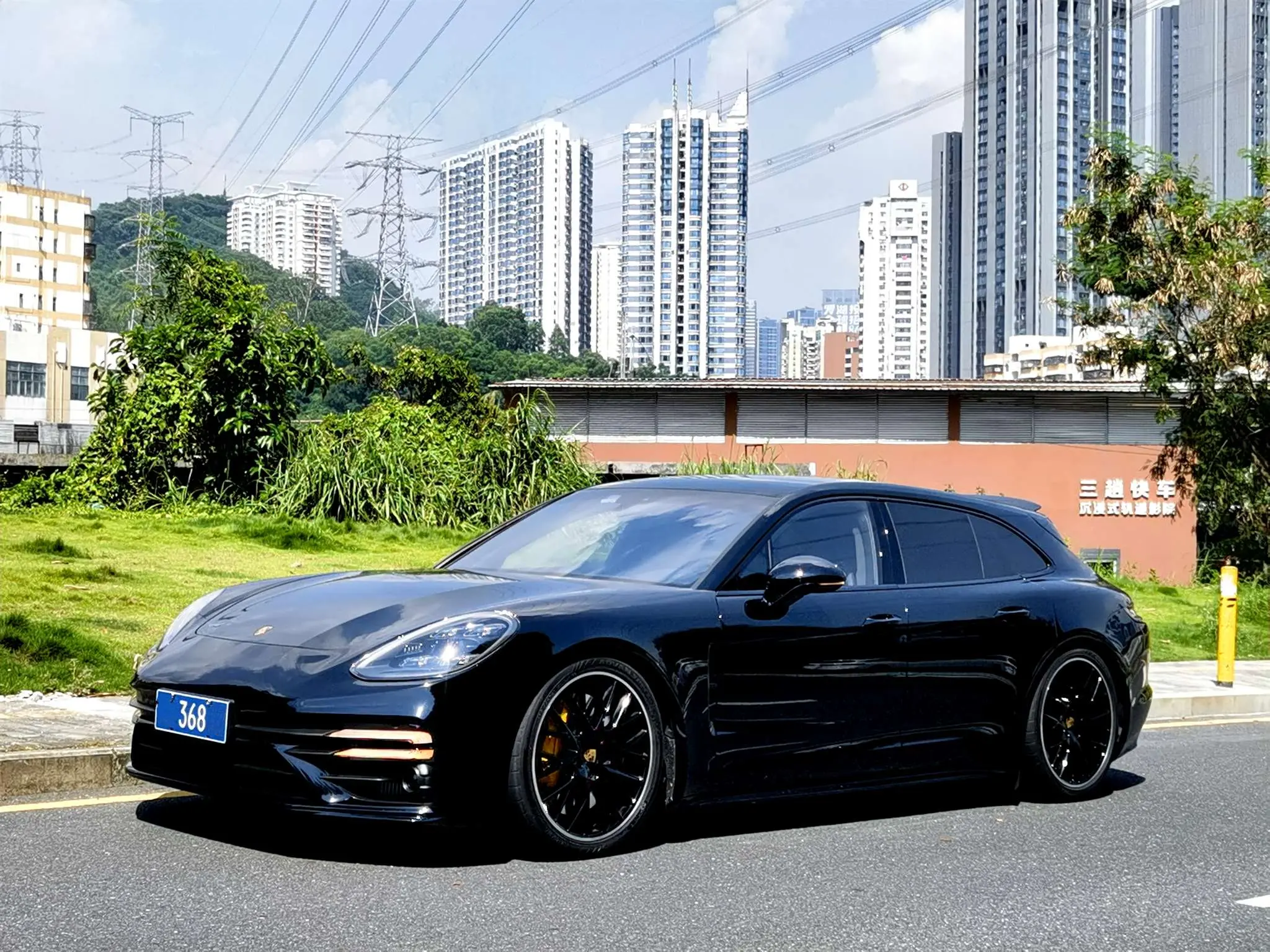 Porsche Panamera  из Китая