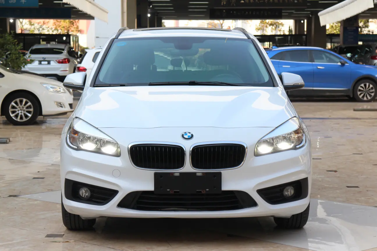 BMW 2 series station wagon  из Китая