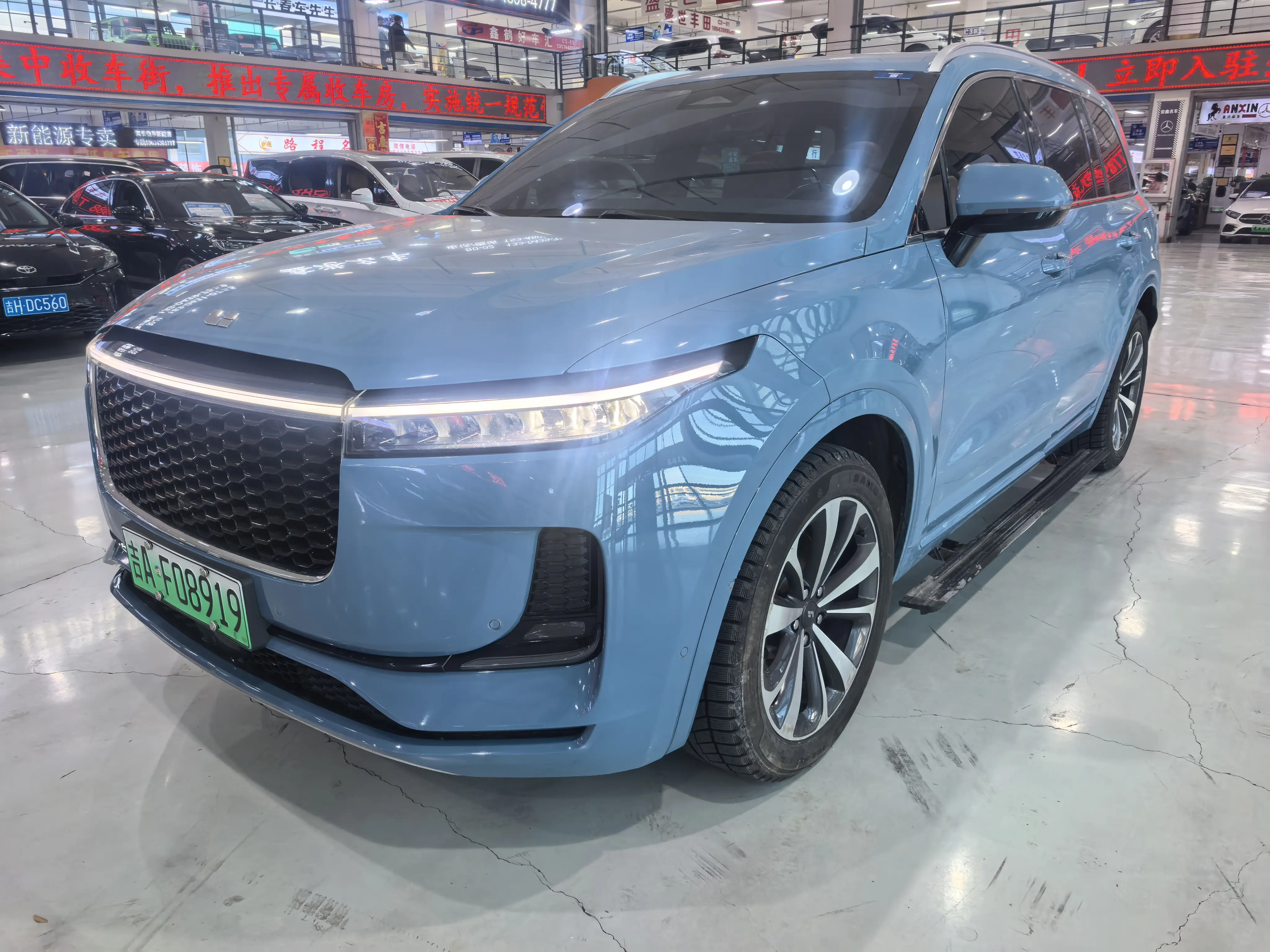 Li ONE (Ideal ONE)  из Китая